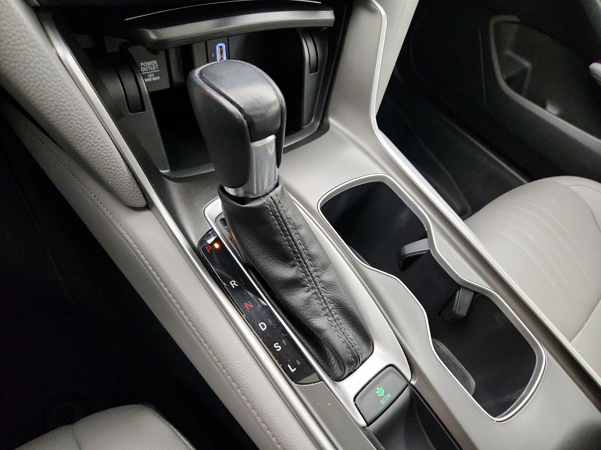 Thumbnail: 2019 Honda Accord - 17