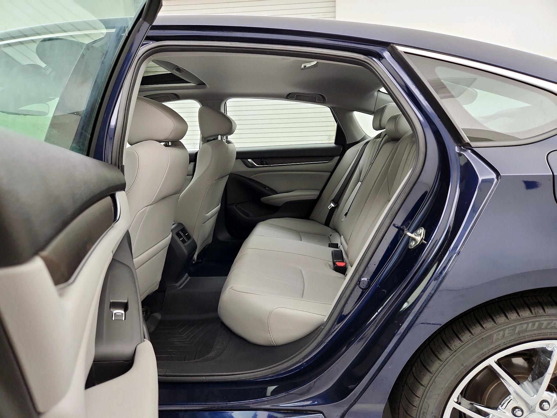 Thumbnail: 2019 Honda Accord - 20