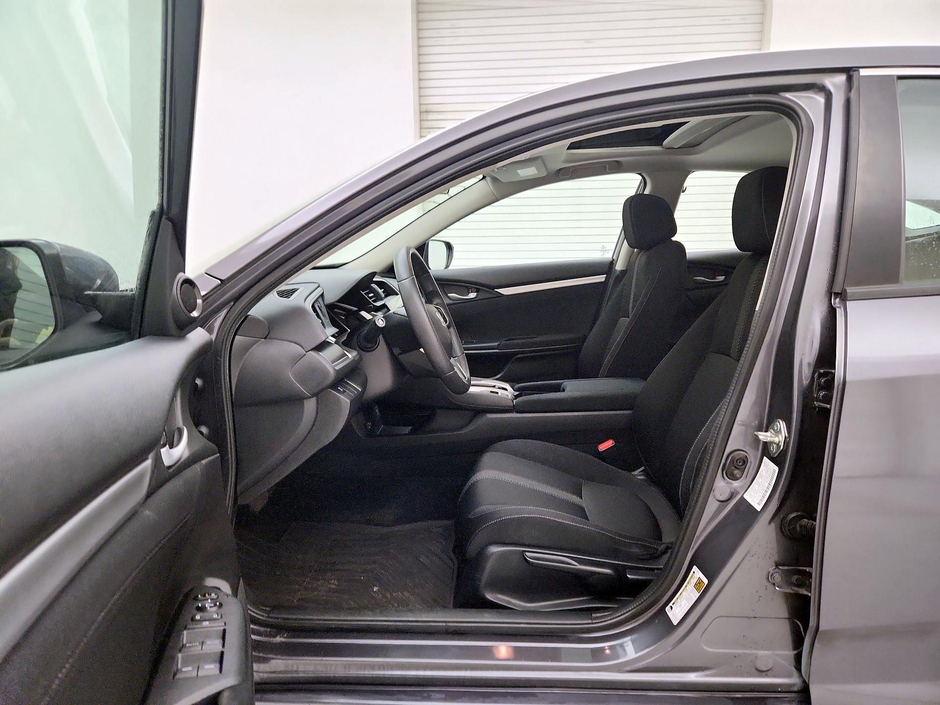 Thumbnail: 2016 Honda Civic - 11