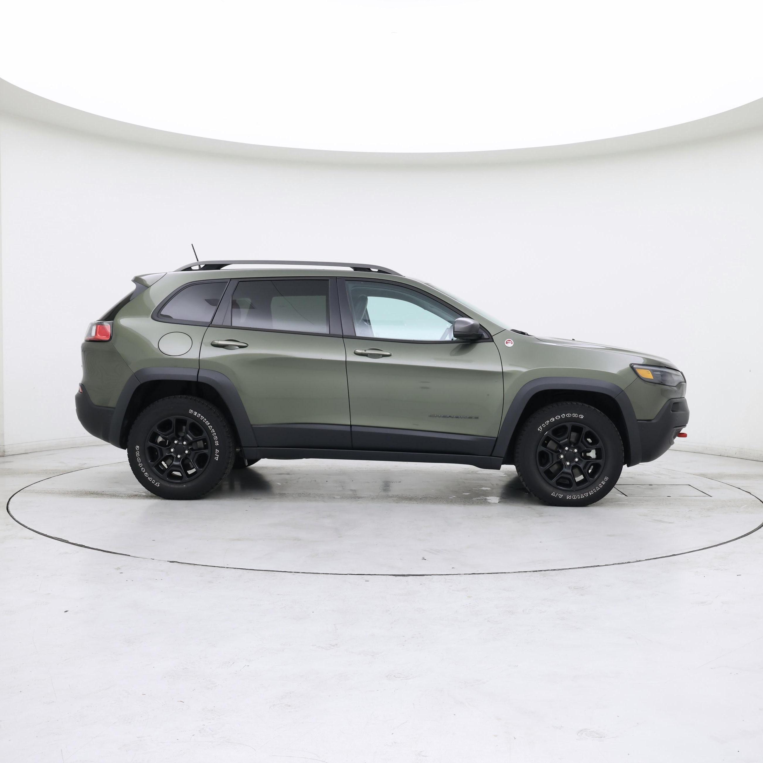 Thumbnail: 2021 Jeep Cherokee - 7