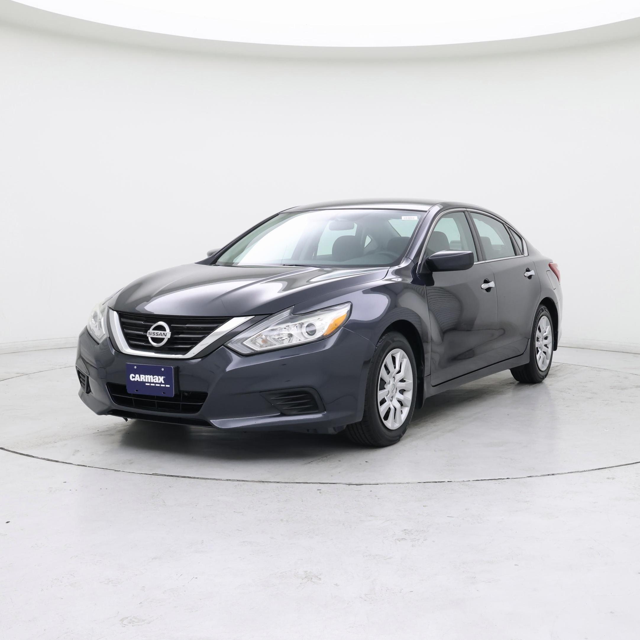 Thumbnail: 2018 Nissan Altima - 4