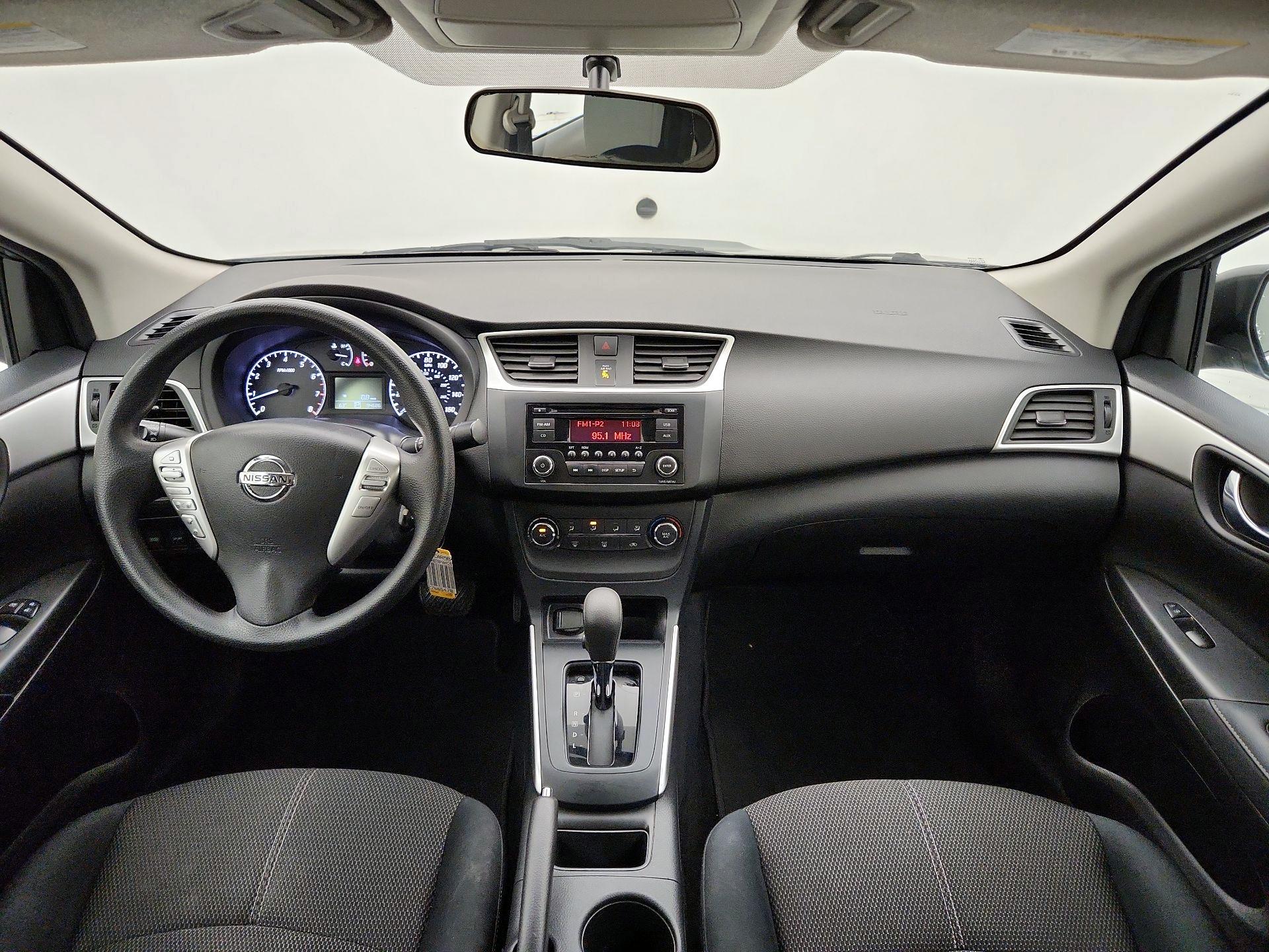 Thumbnail: 2017 Nissan Sentra - 9