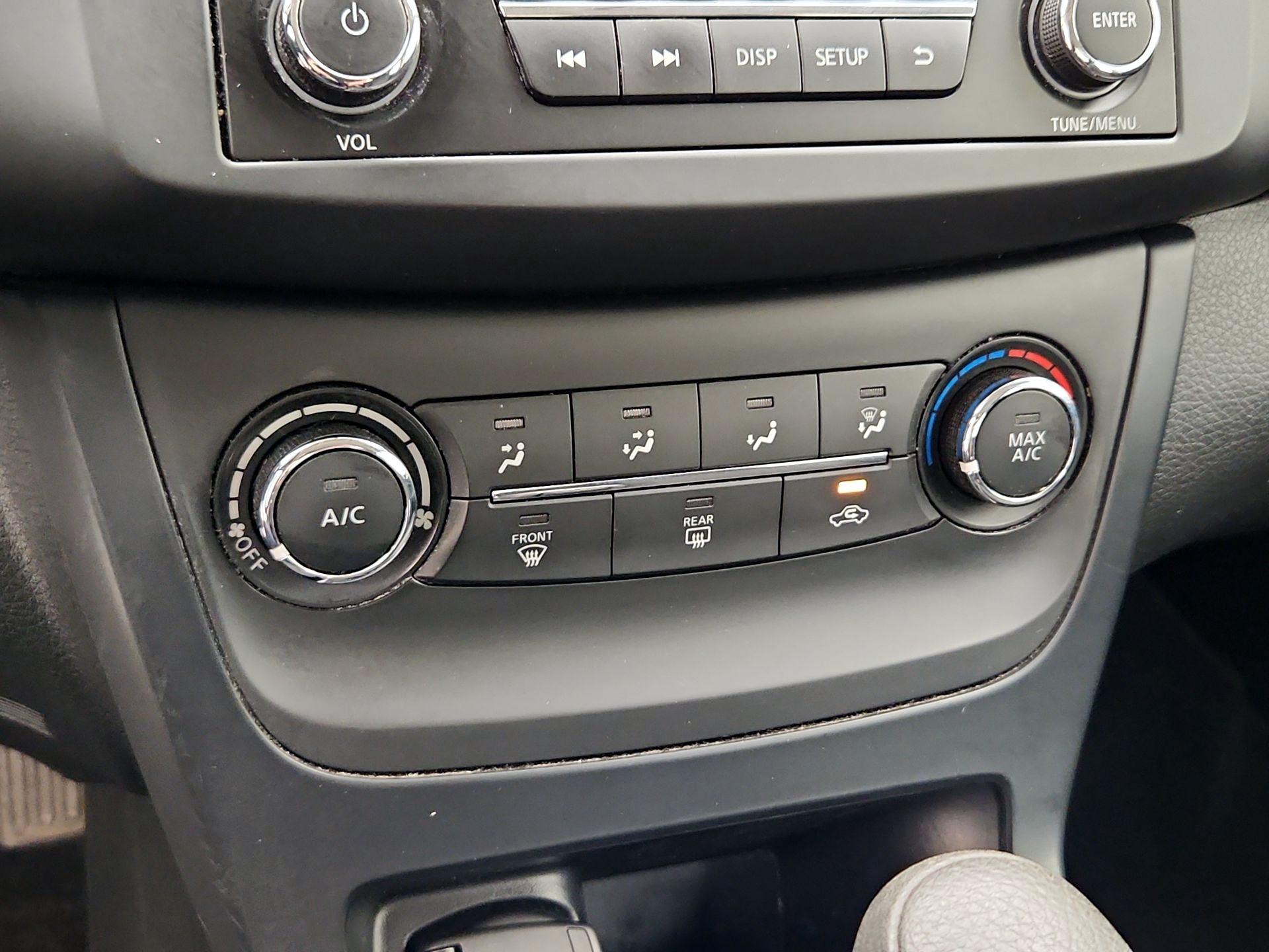 Thumbnail: 2017 Nissan Sentra - 15