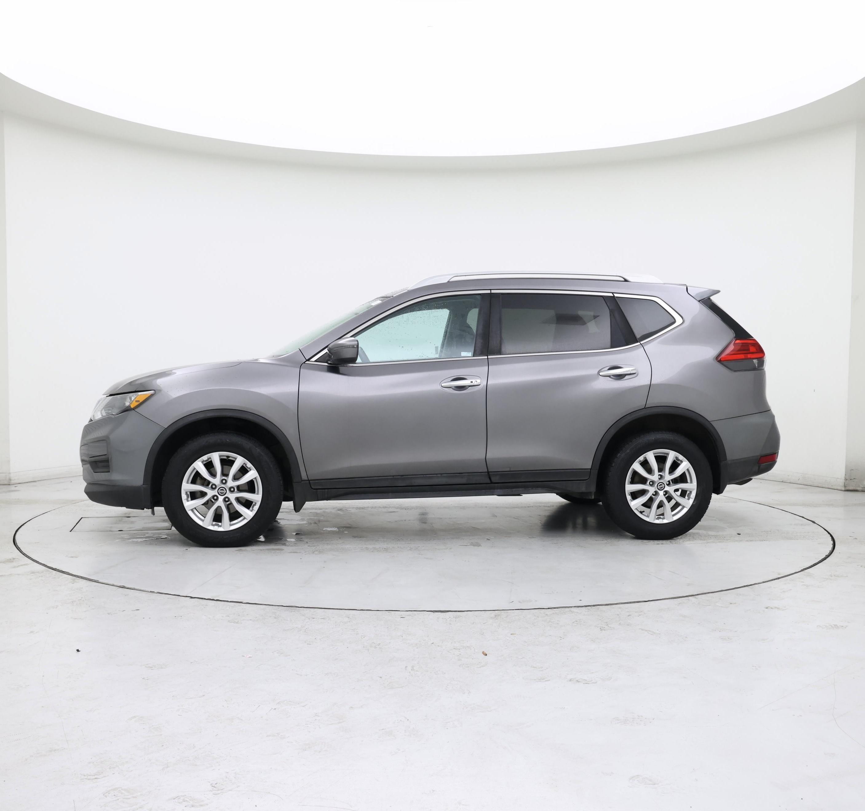 Thumbnail: 2017 Nissan Rogue - 3