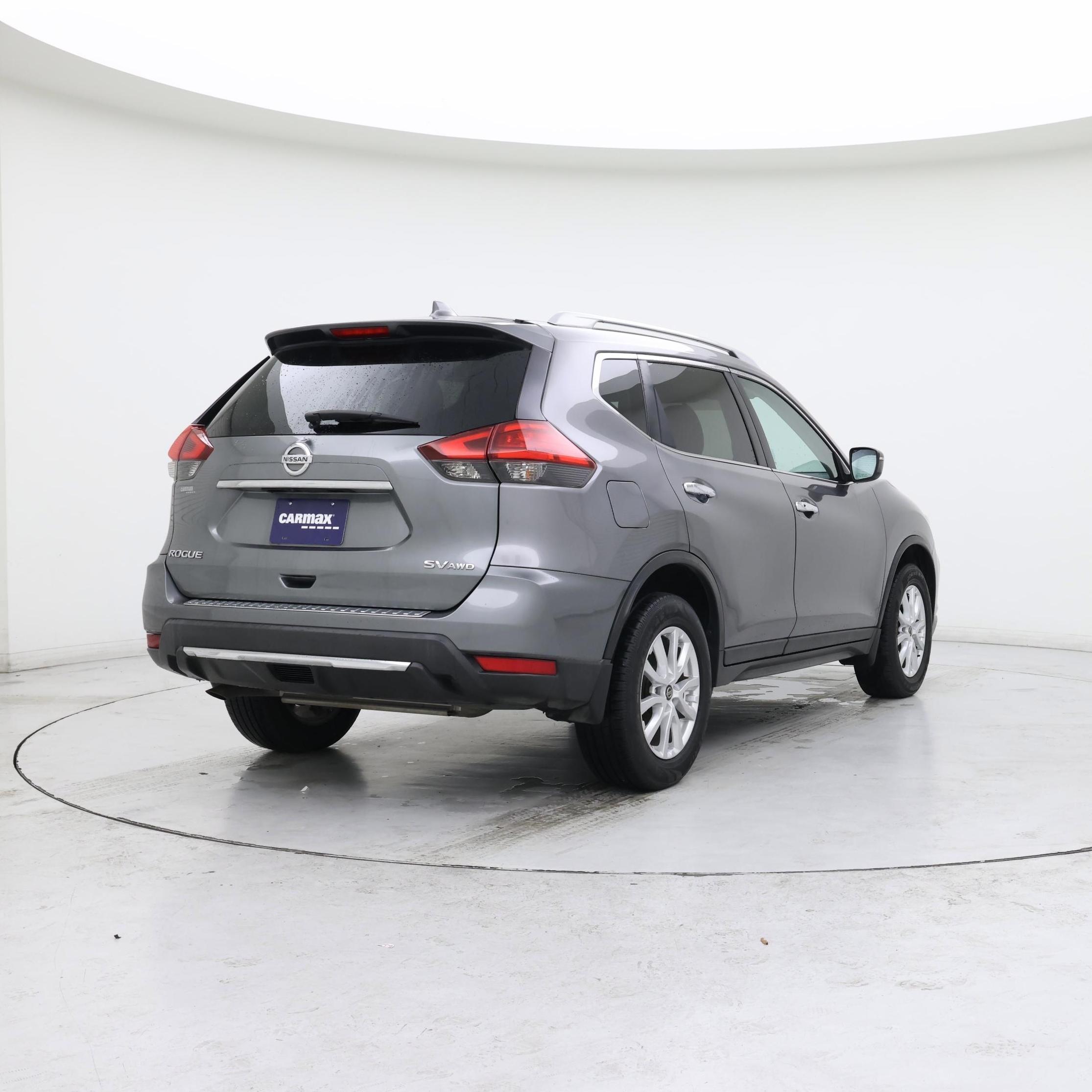 Thumbnail: 2017 Nissan Rogue - 8