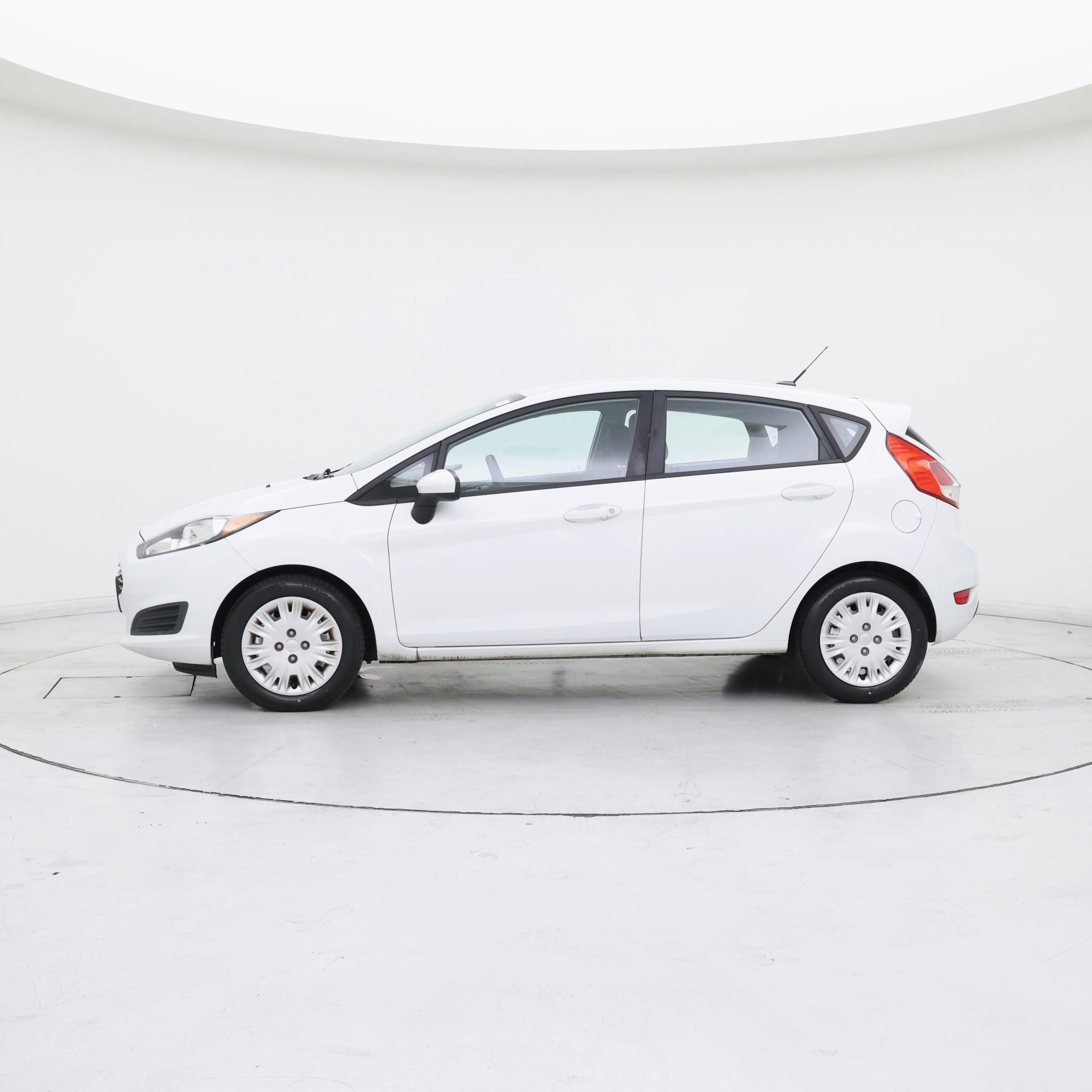 Thumbnail: 2014 Ford Fiesta - 3