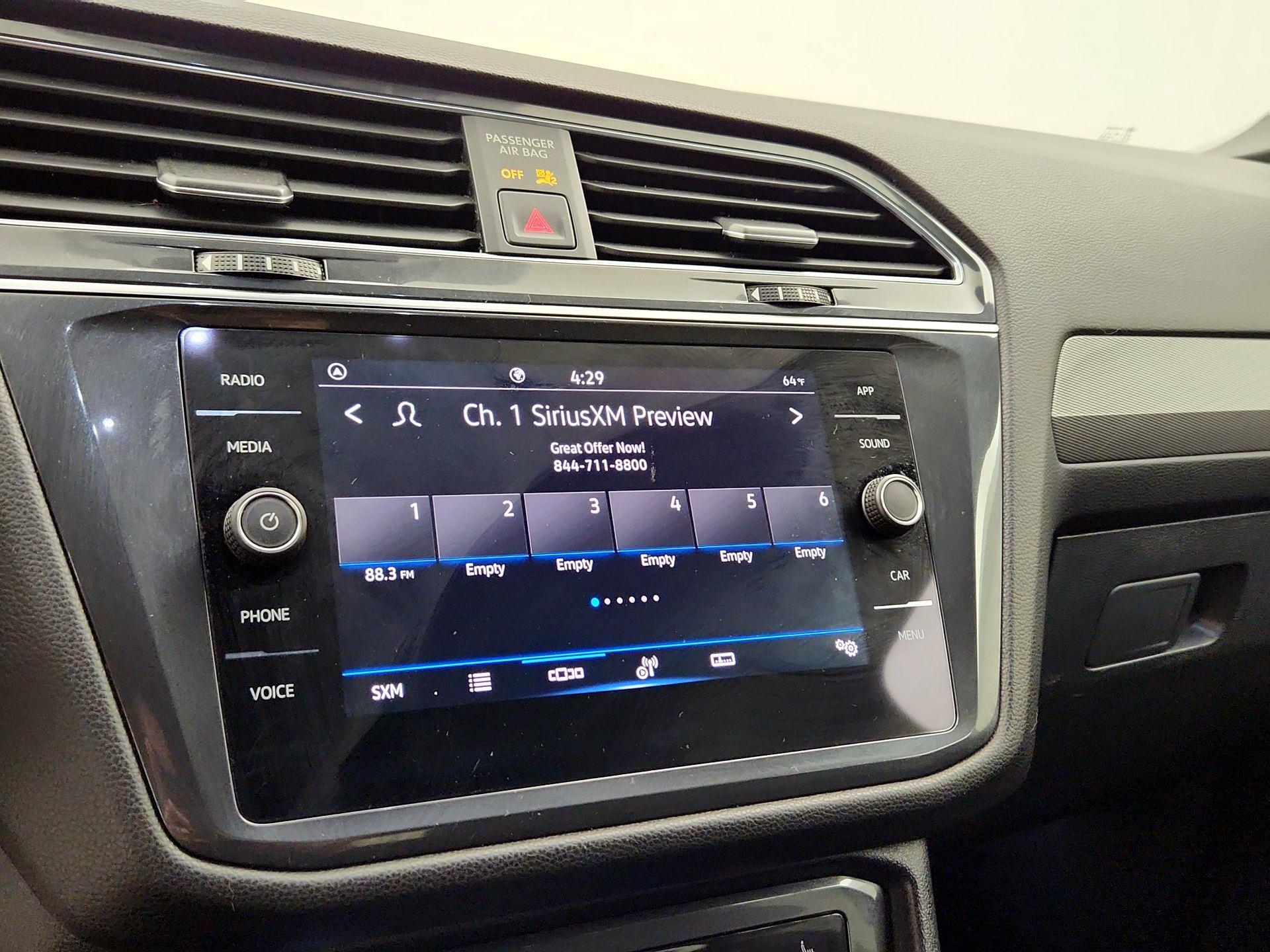 Thumbnail: 2023 Volkswagen Tiguan - 15