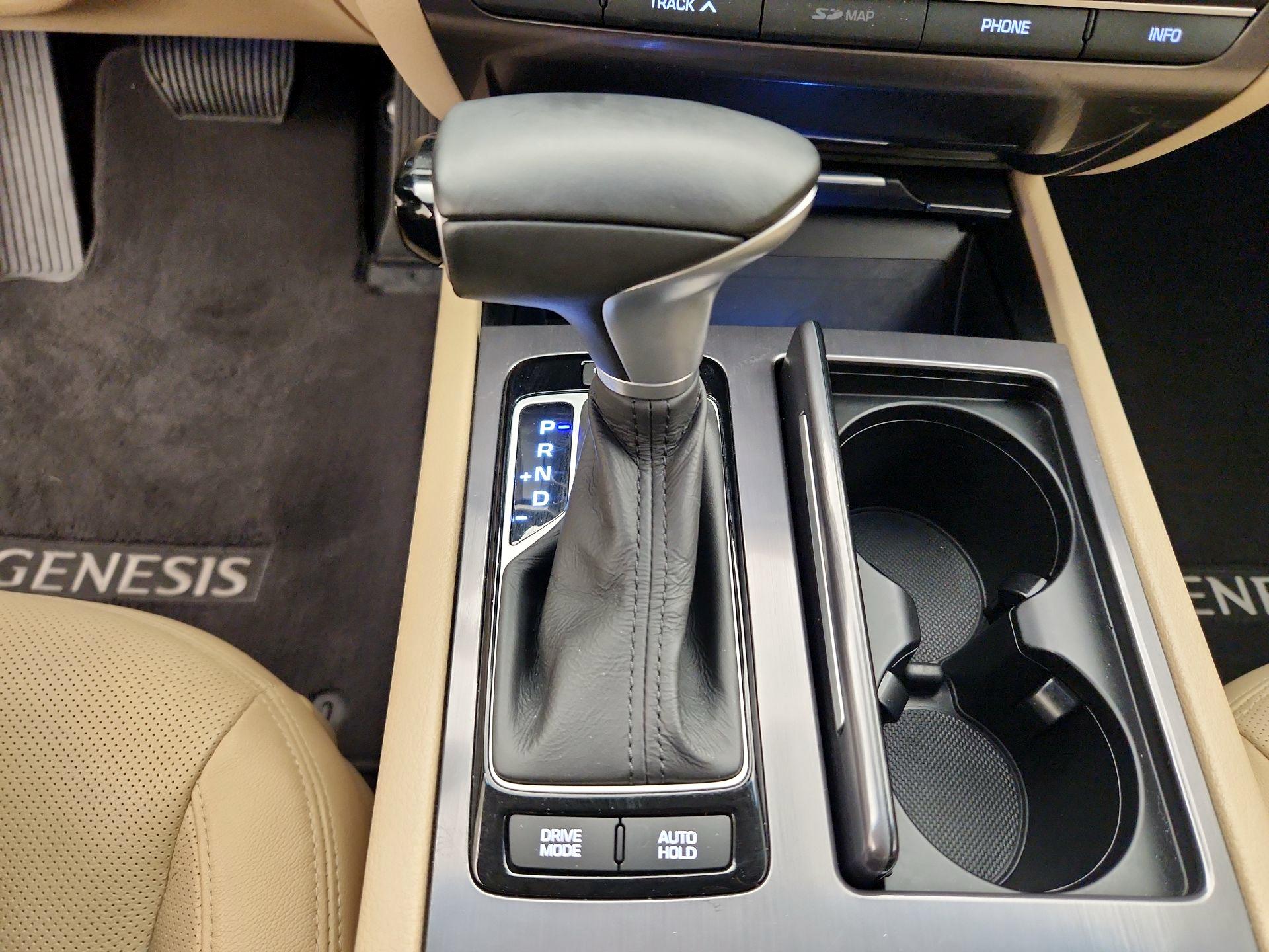 Thumbnail: 2018 Genesis G80 - 18