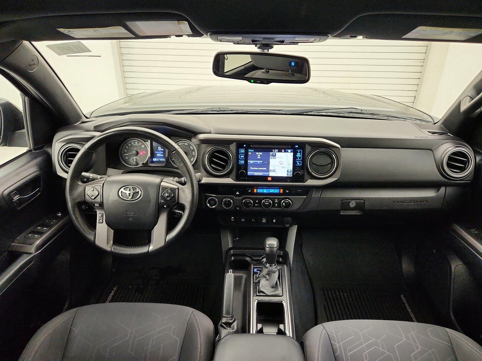 Thumbnail: 2016 Toyota Tacoma - 9