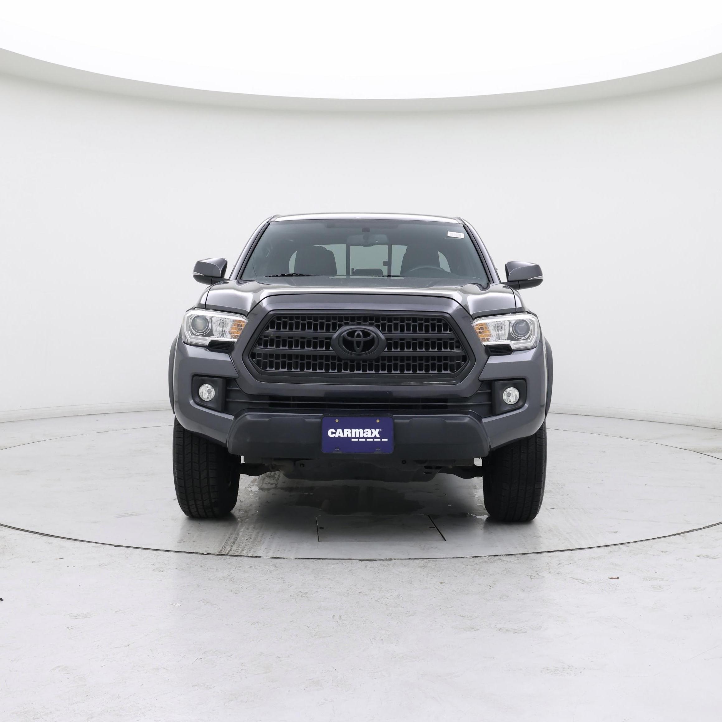 Thumbnail: 2016 Toyota Tacoma - 5