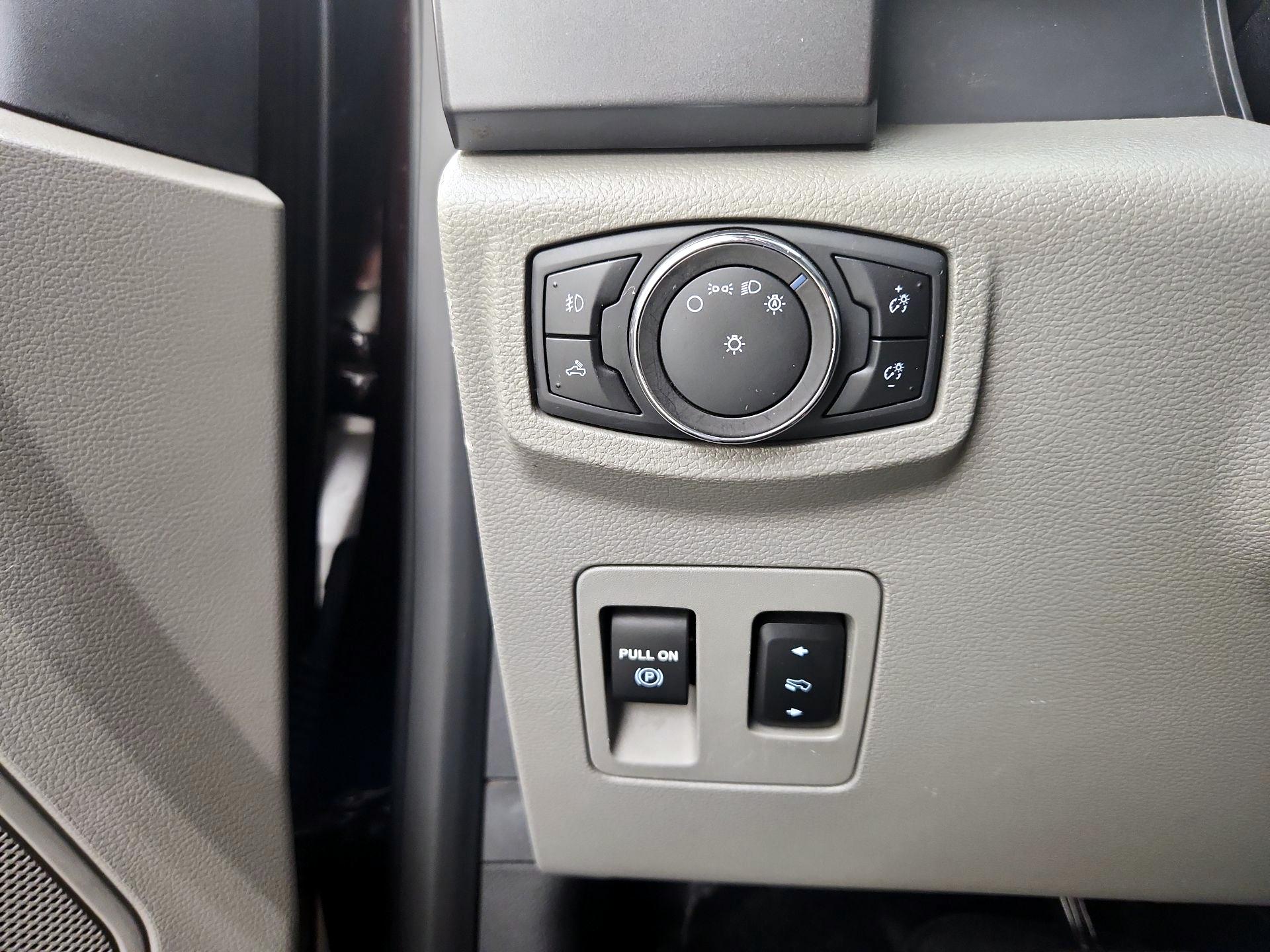 Thumbnail: 2018 Ford F-150 - 13