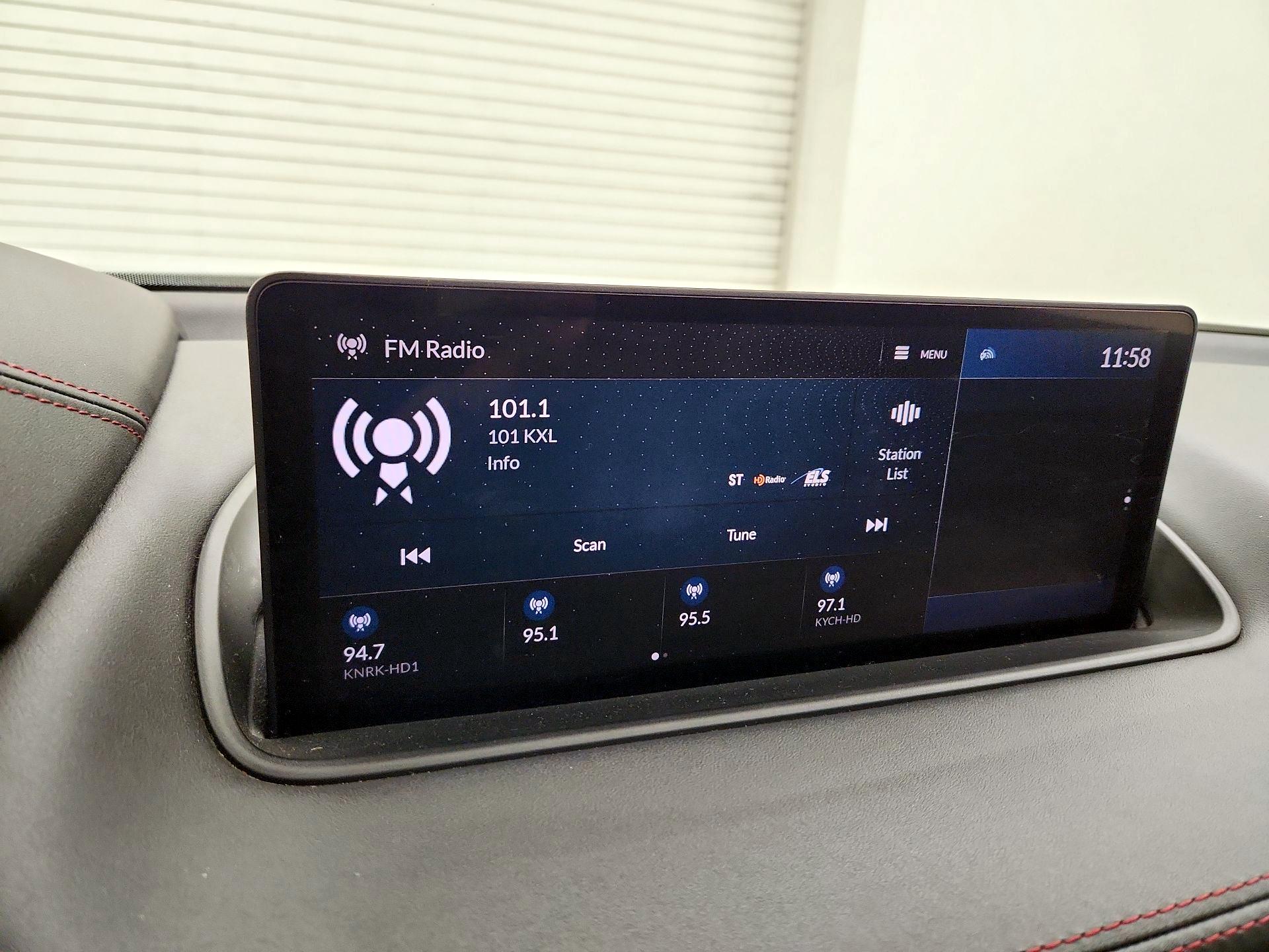 Thumbnail: 2022 Acura MDX - 15