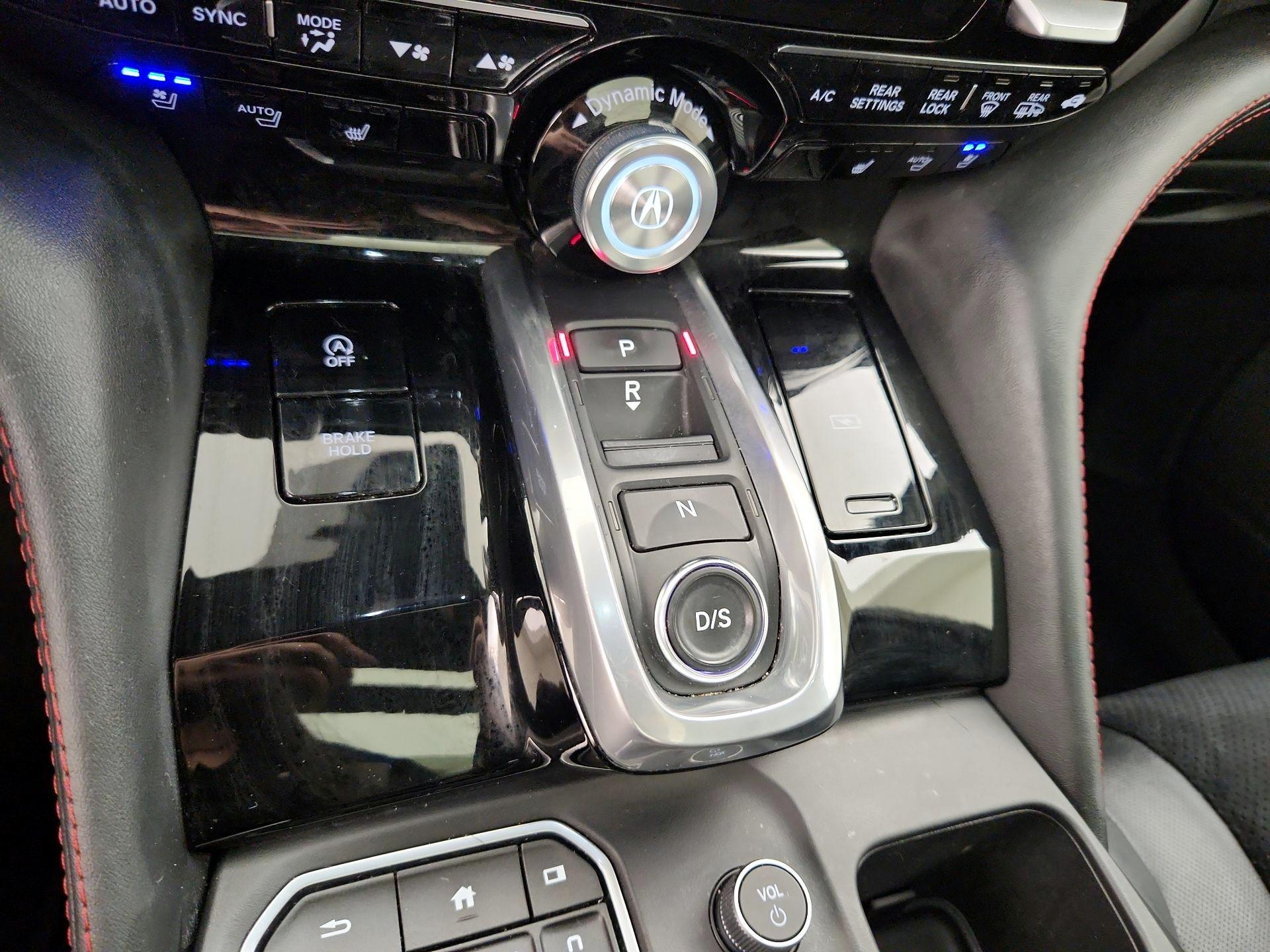 Thumbnail: 2022 Acura MDX - 17