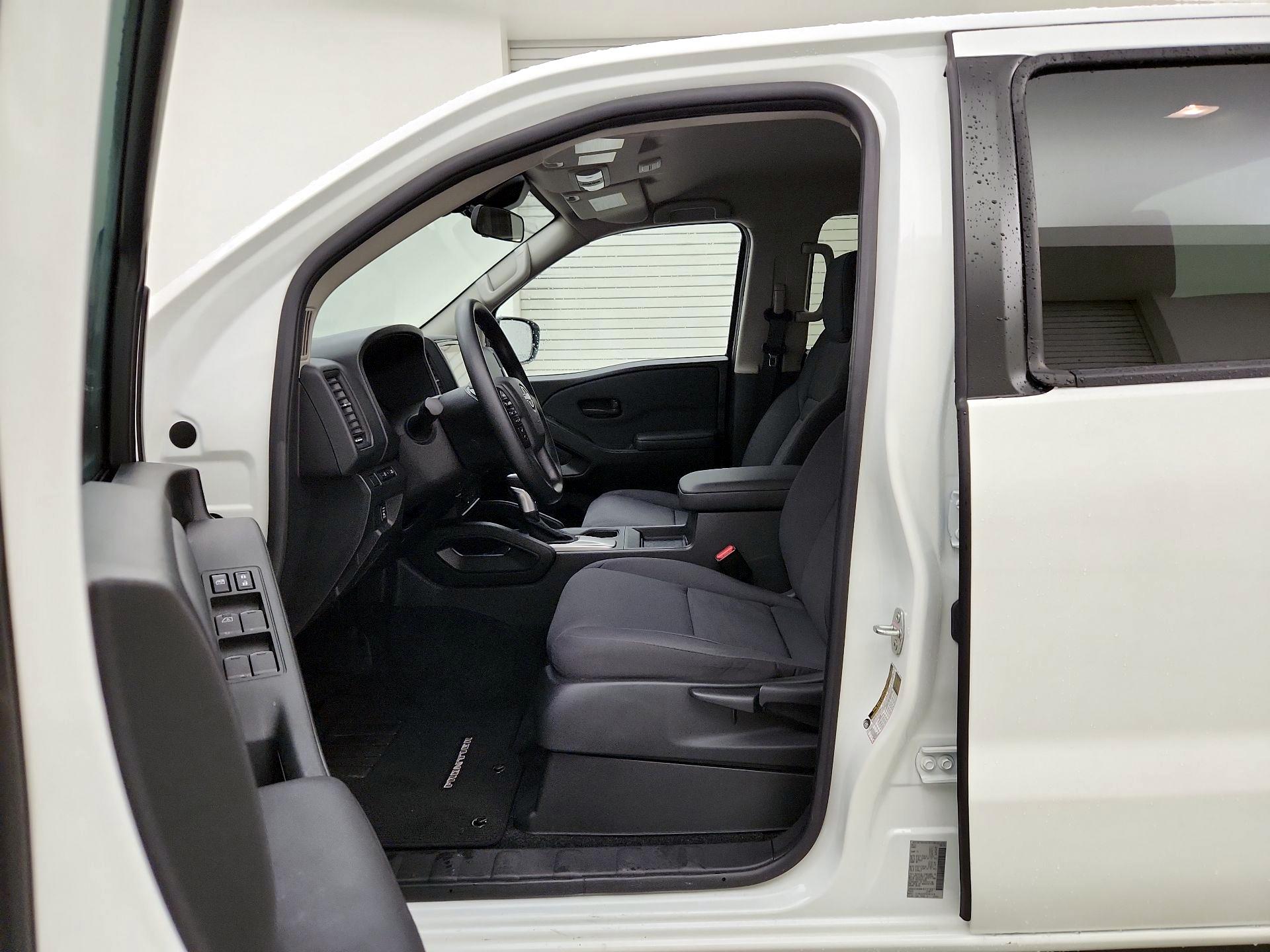 Thumbnail: 2024 Nissan Frontier - 11