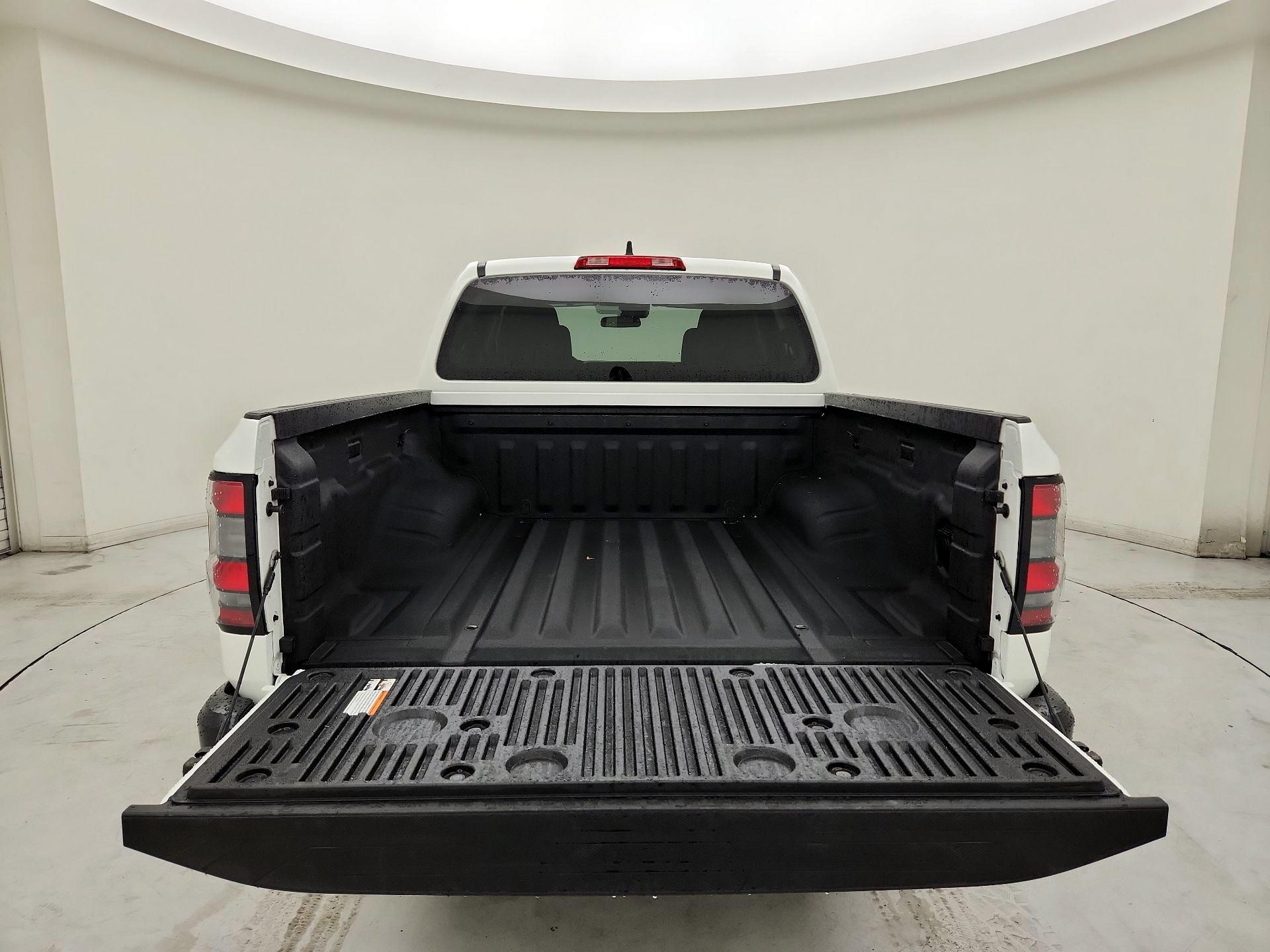 Thumbnail: 2024 Nissan Frontier - 20