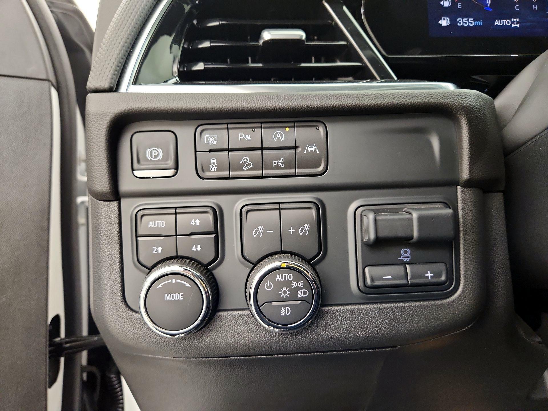 Thumbnail: 2025 Chevrolet Suburban - 13