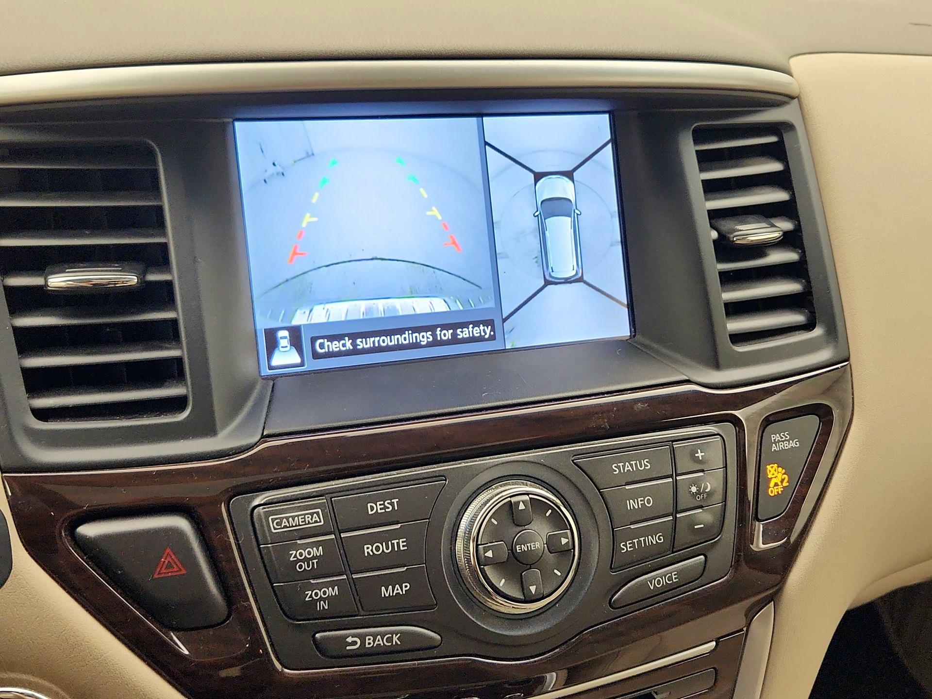 Thumbnail: 2015 Nissan Pathfinder - 15