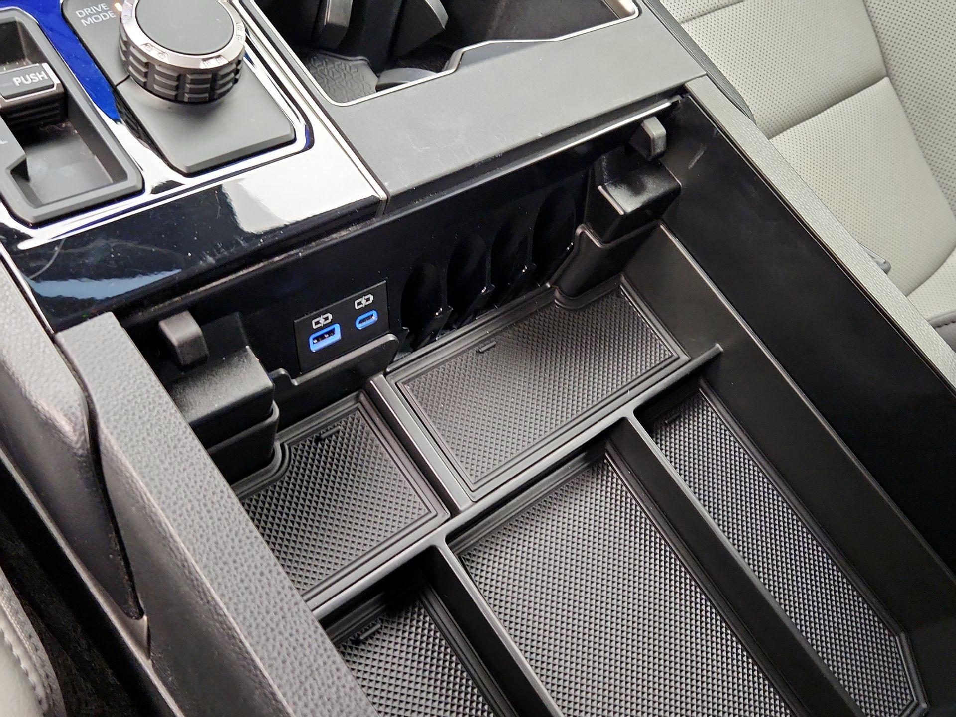 Thumbnail: 2022 Toyota Tundra - 18