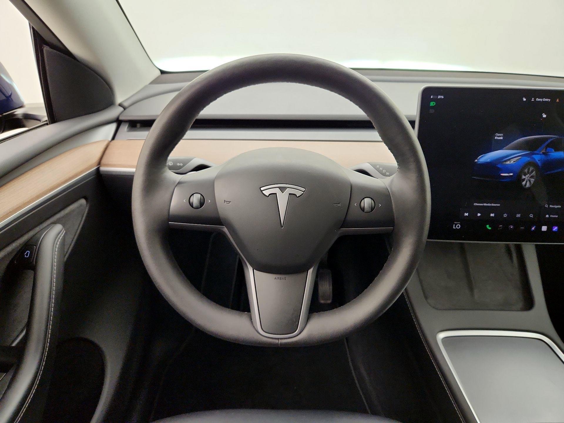 Thumbnail: 2023 Tesla Model Y - 10