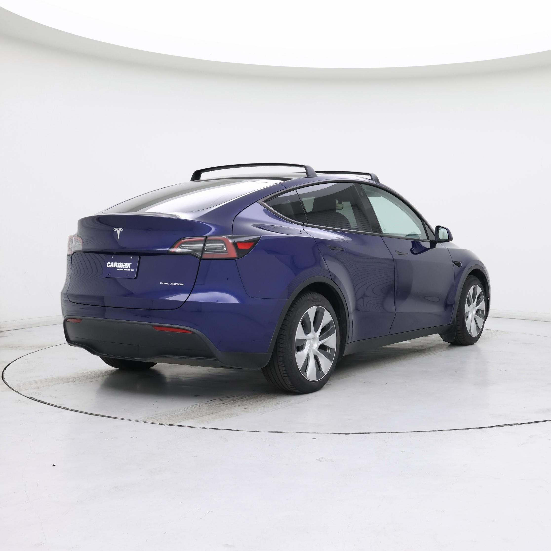 Thumbnail: 2023 Tesla Model Y - 8