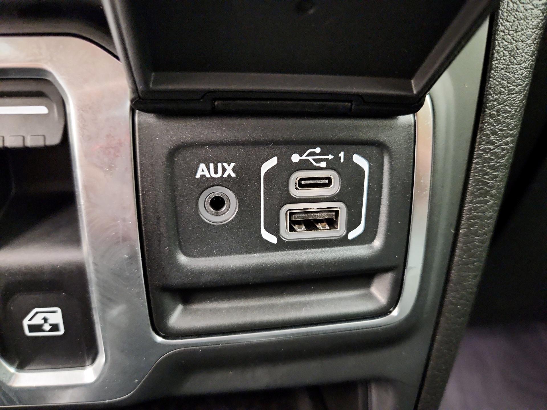 Thumbnail: 2025 Jeep Wrangler - 18