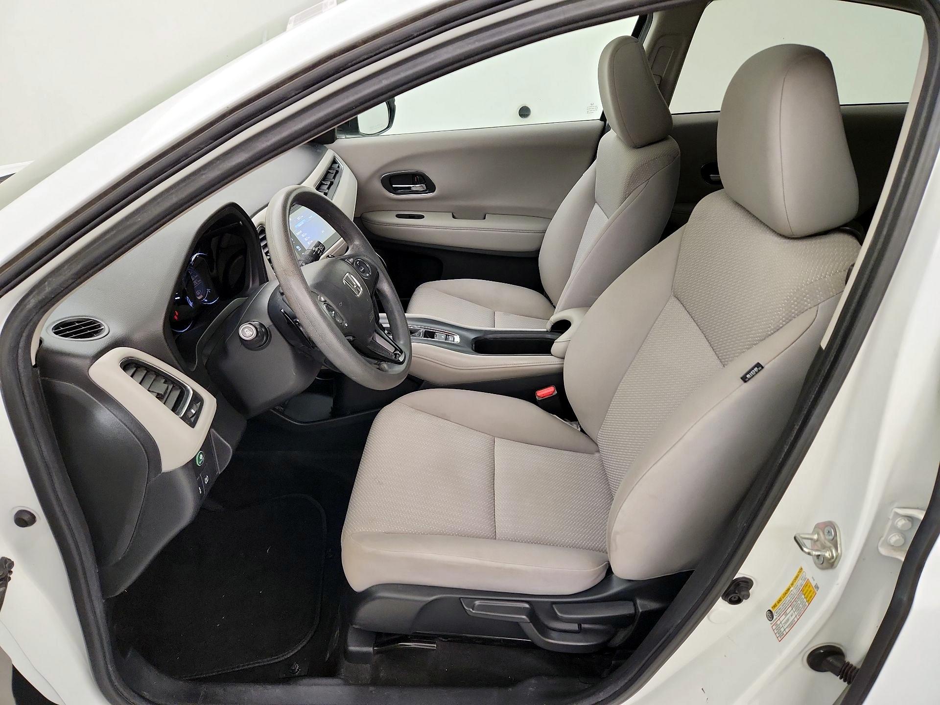 Thumbnail: 2017 Honda HR-V - 11