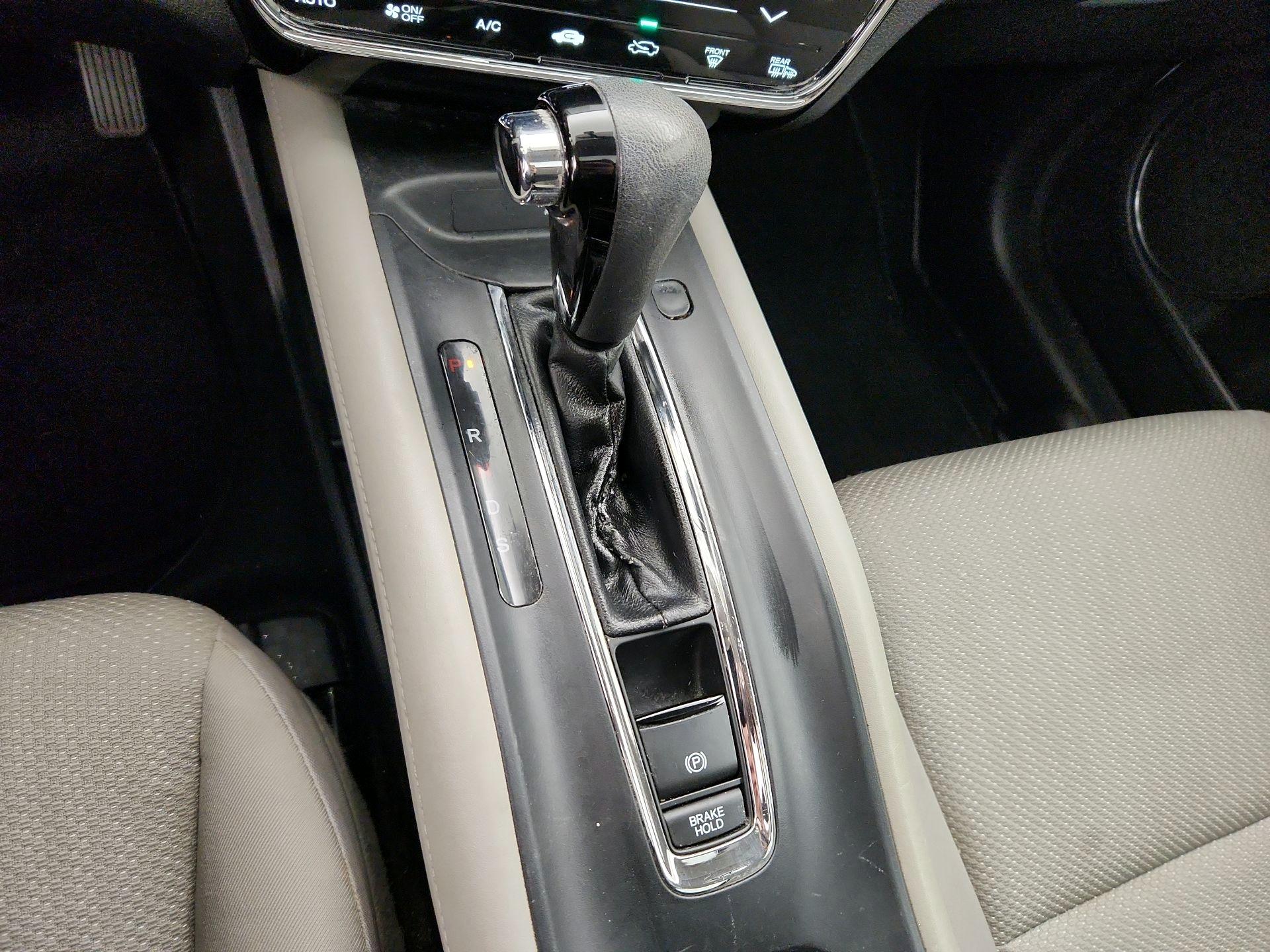 Thumbnail: 2017 Honda HR-V - 17