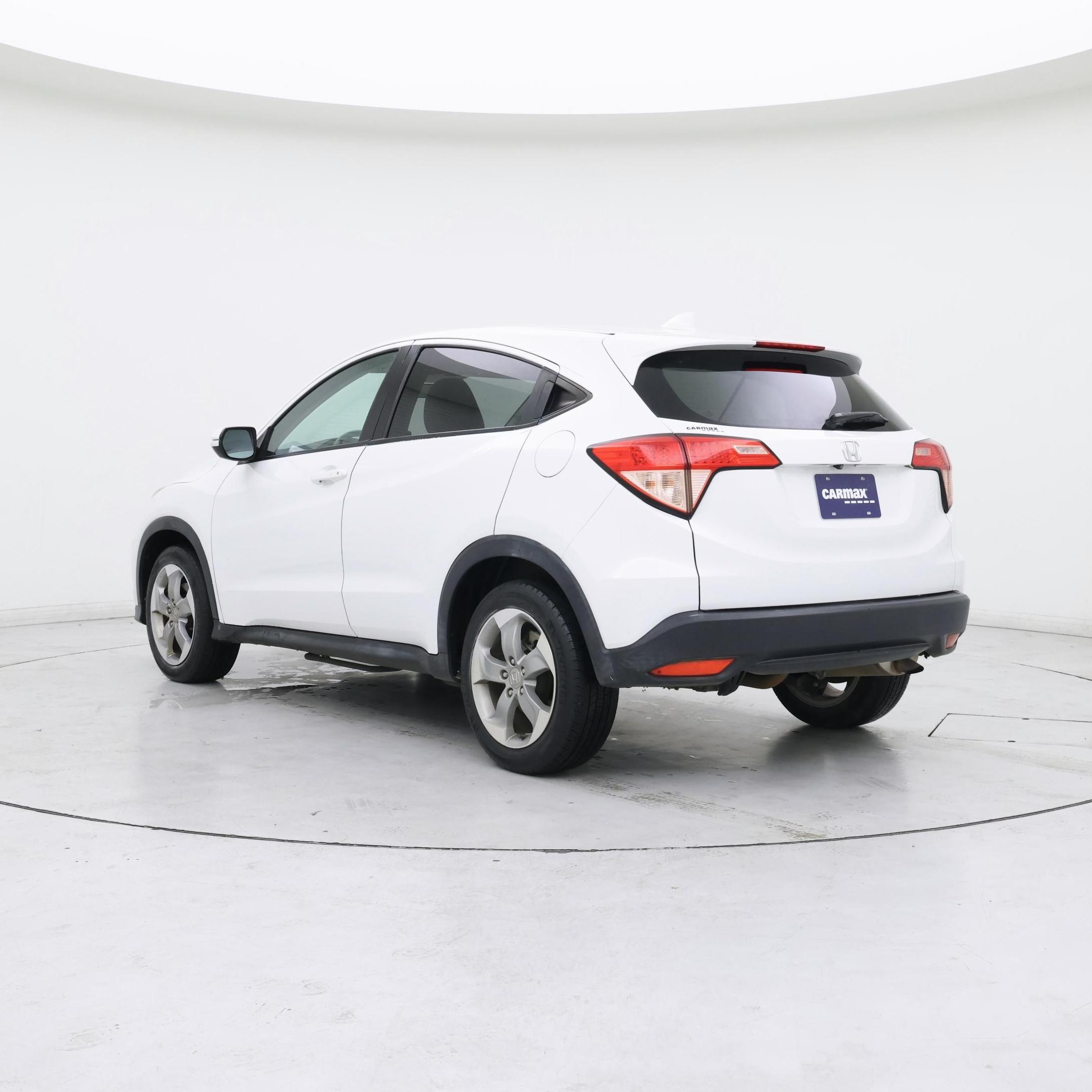 Thumbnail: 2017 Honda HR-V - 2