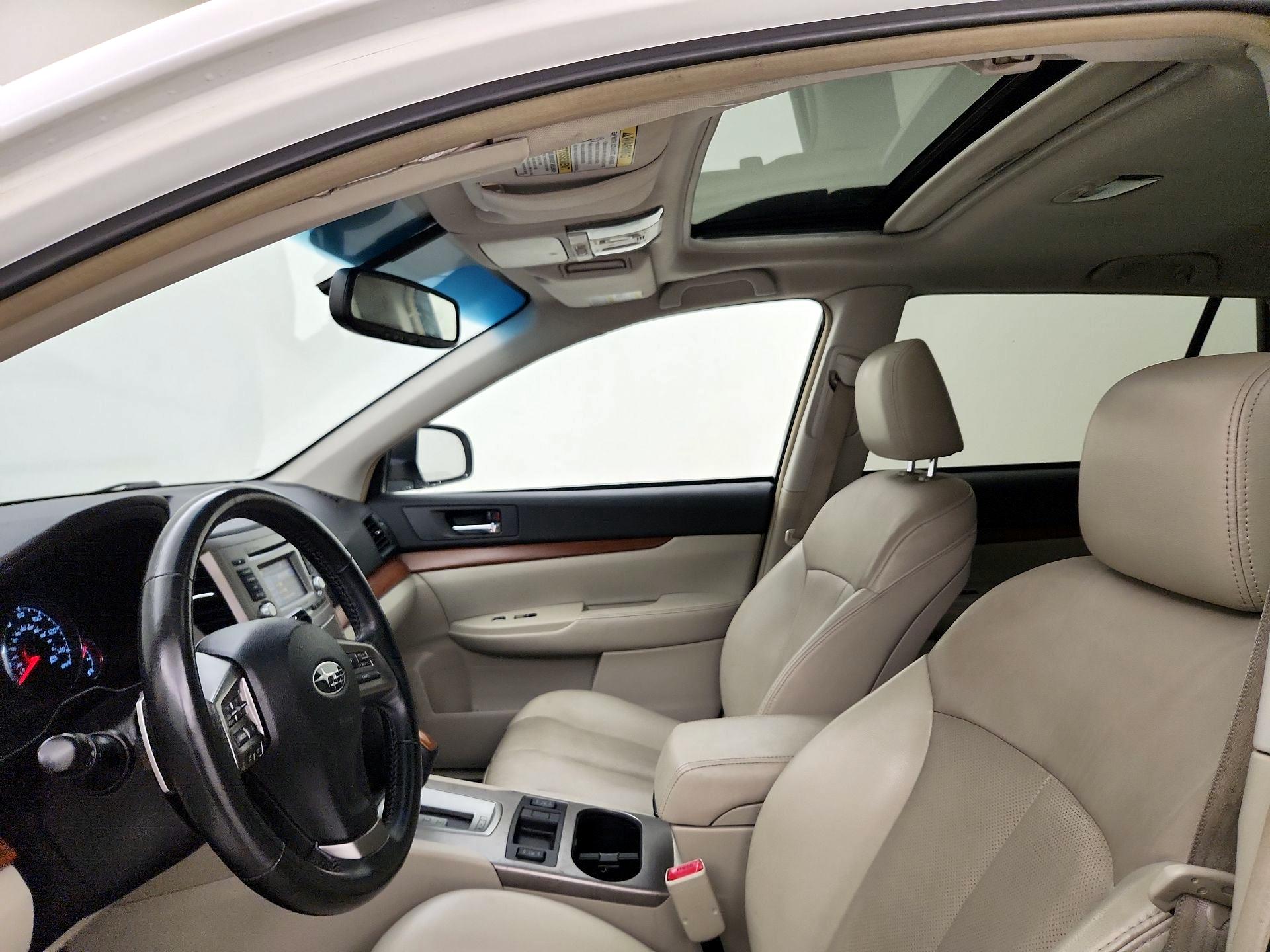 Thumbnail: 2014 Subaru Outback - 19