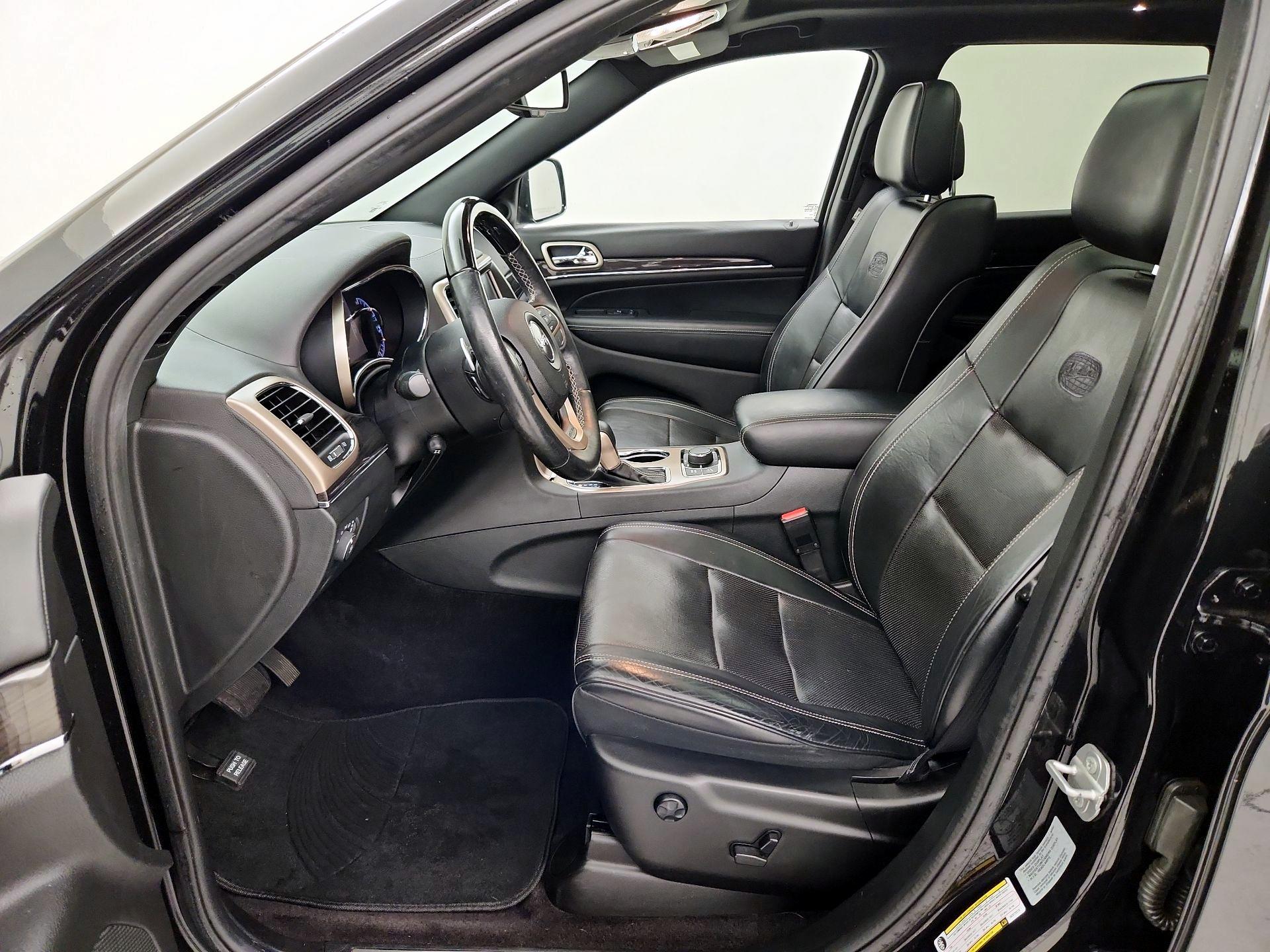 Thumbnail: 2016 Jeep Grand Cherokee - 11