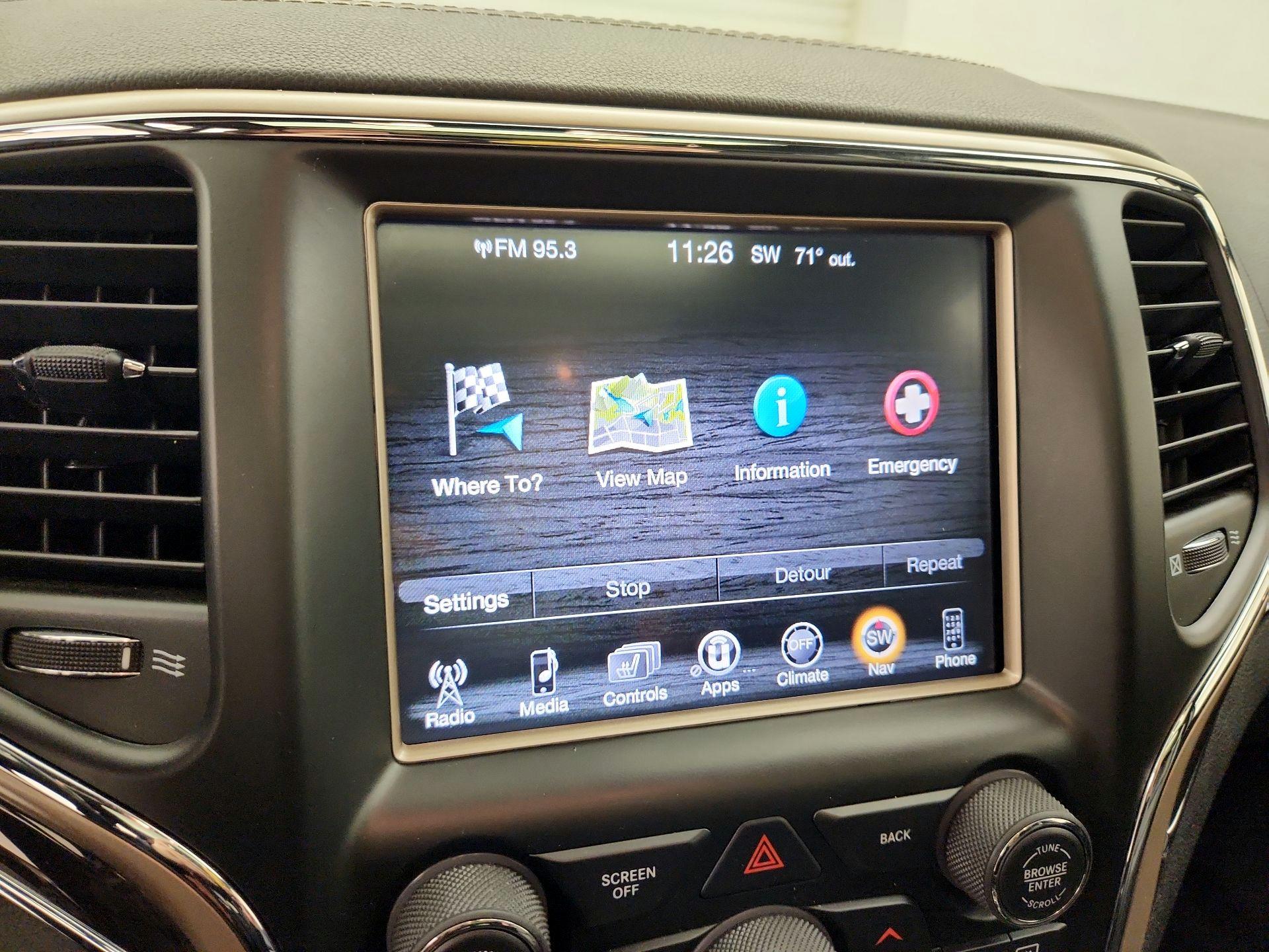 Thumbnail: 2016 Jeep Grand Cherokee - 14