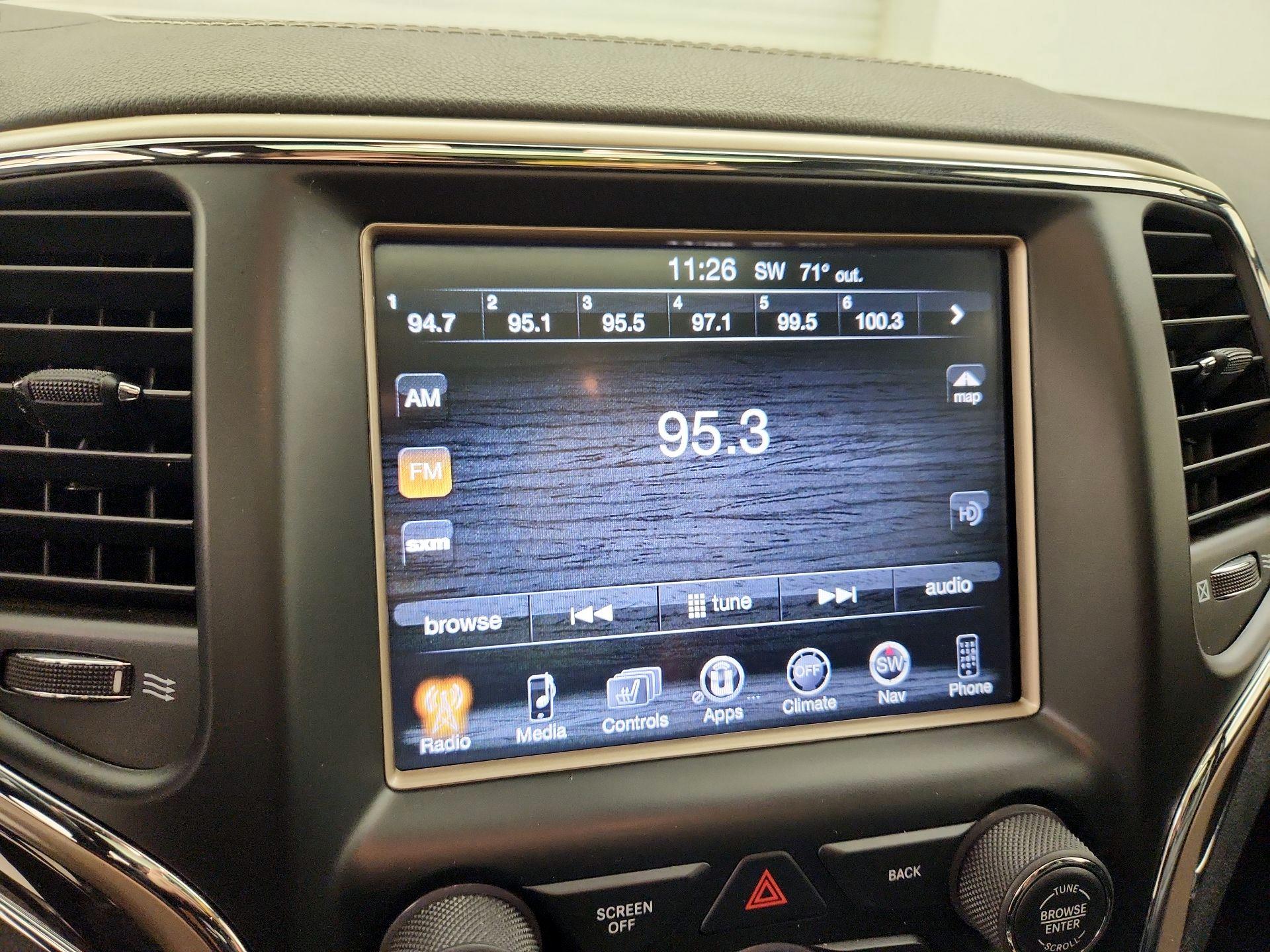 Thumbnail: 2016 Jeep Grand Cherokee - 16