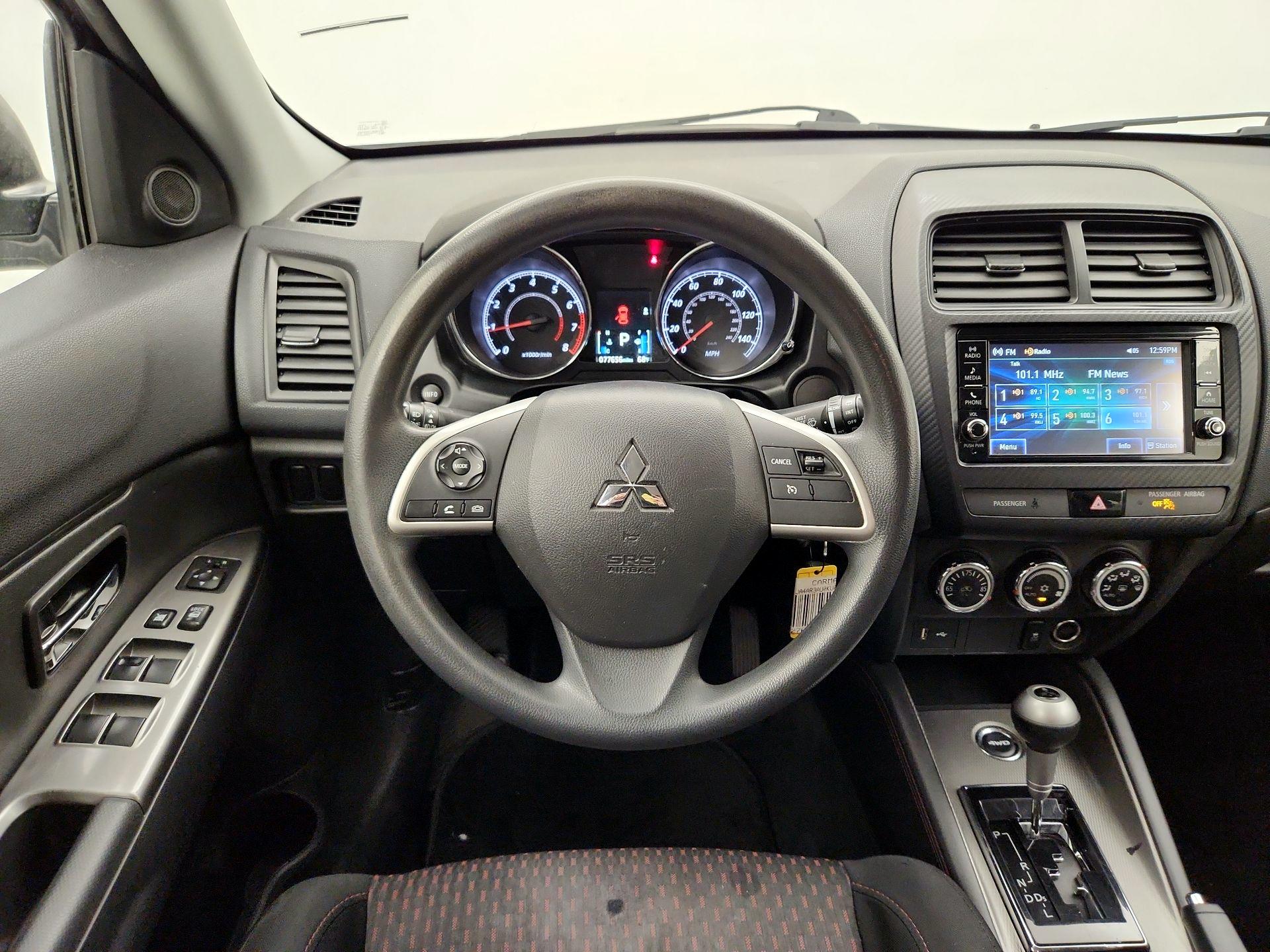 Thumbnail: 2019 Mitsubishi Outlander Sport - 10