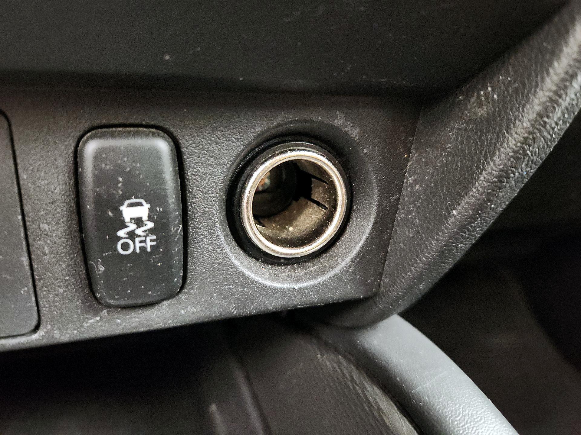 Thumbnail: 2019 Mitsubishi Outlander Sport - 18