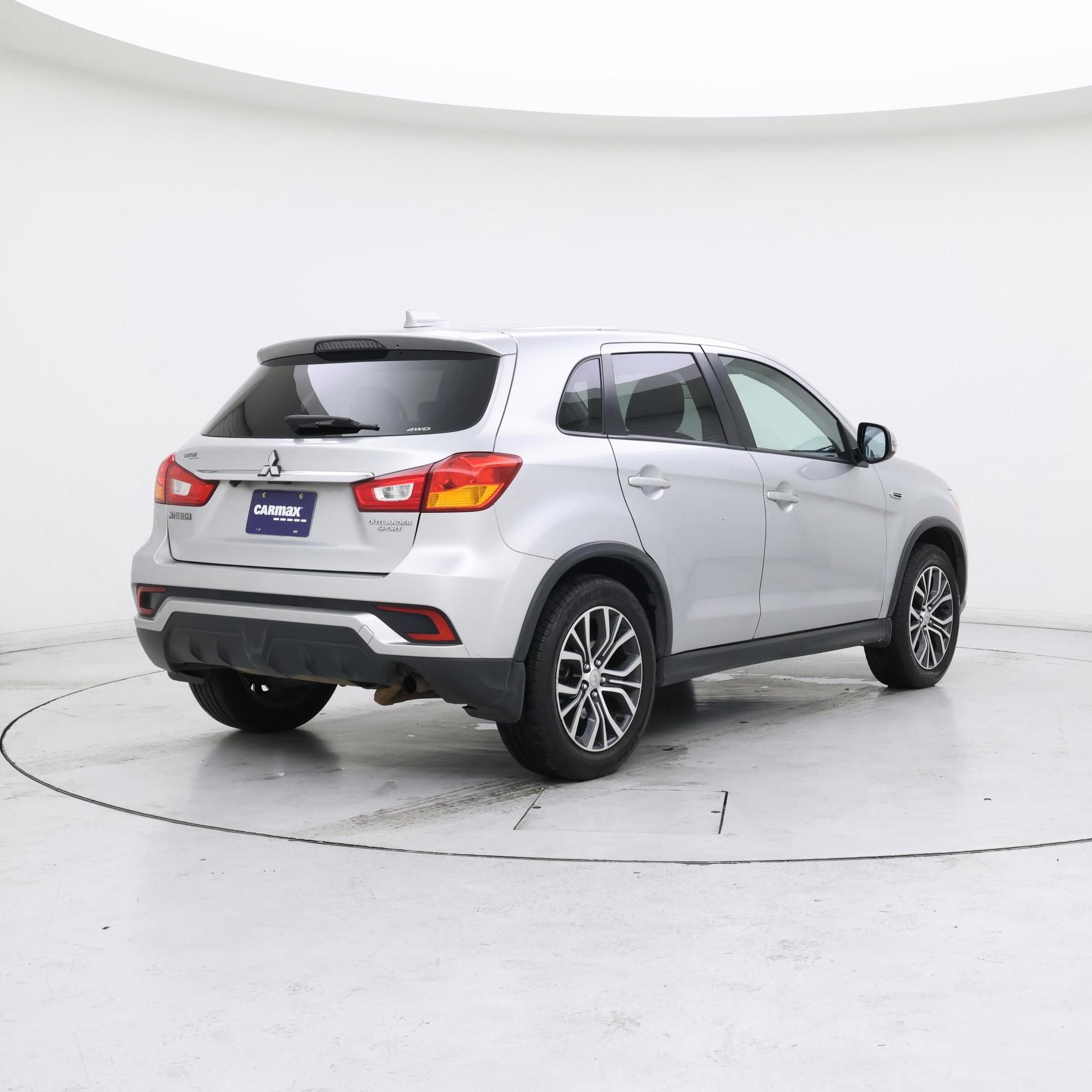 Thumbnail: 2019 Mitsubishi Outlander Sport - 8