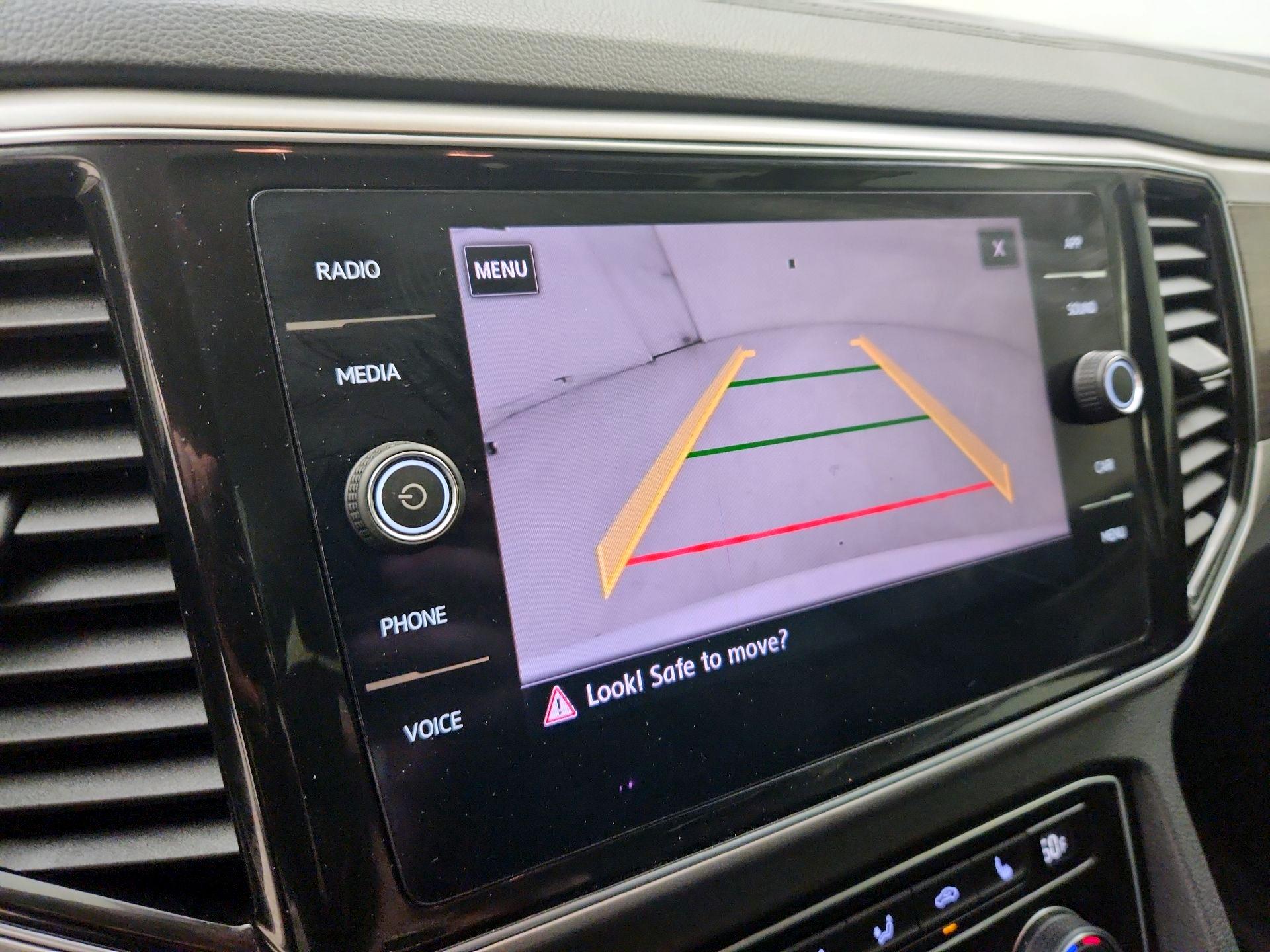 Thumbnail: 2018 Volkswagen Atlas - 14