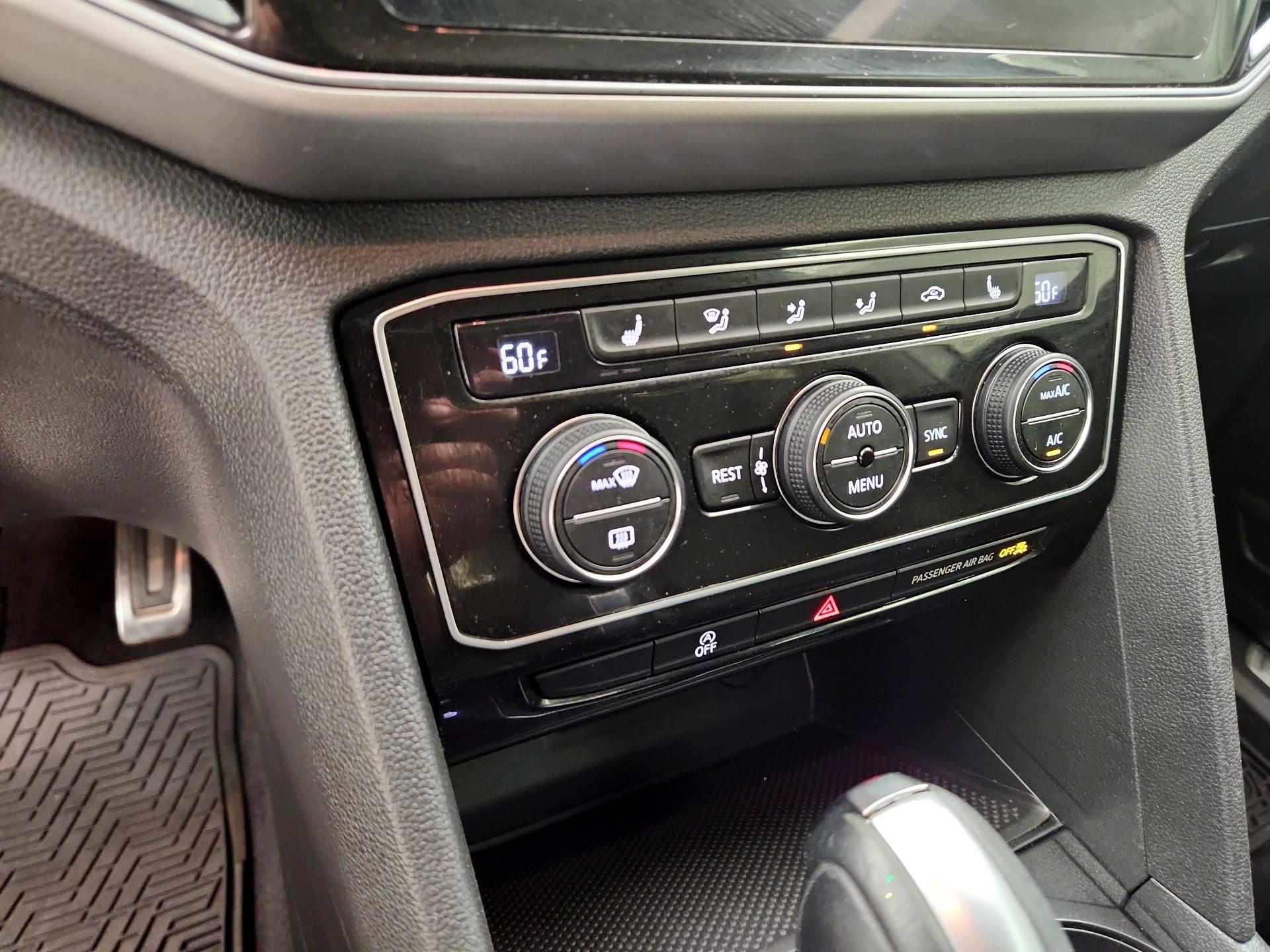 Thumbnail: 2018 Volkswagen Atlas - 16