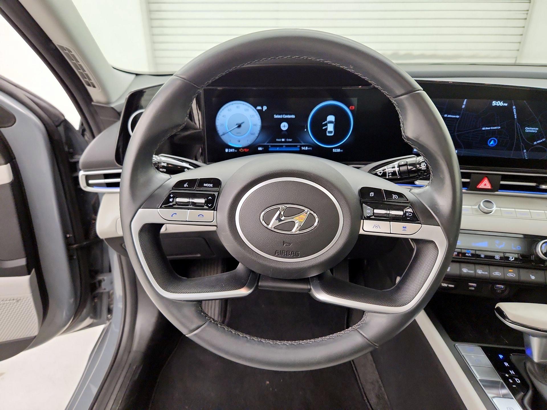 Thumbnail: 2021 Hyundai Elantra - 10