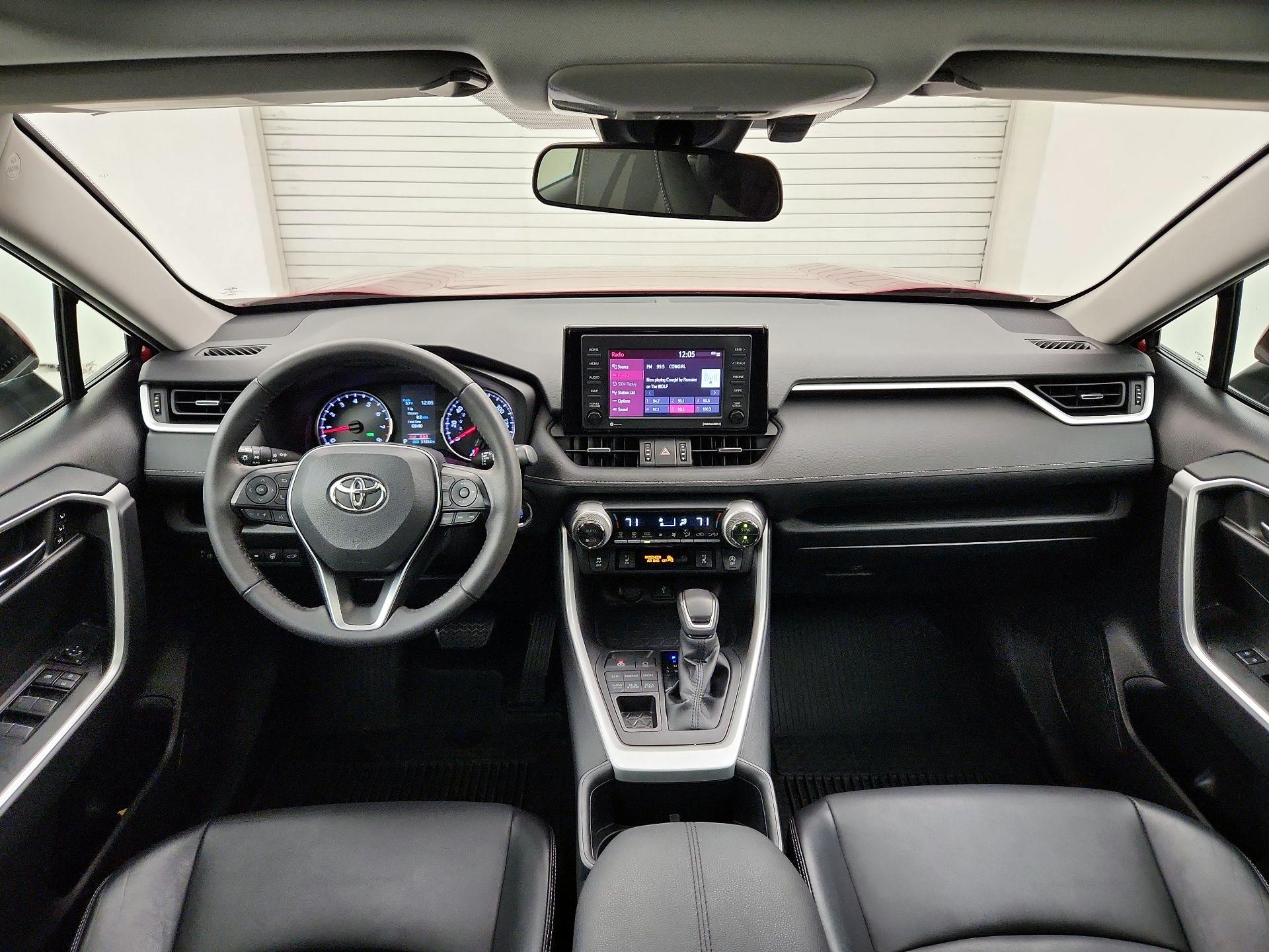 Thumbnail: 2022 Toyota RAV4 - 9