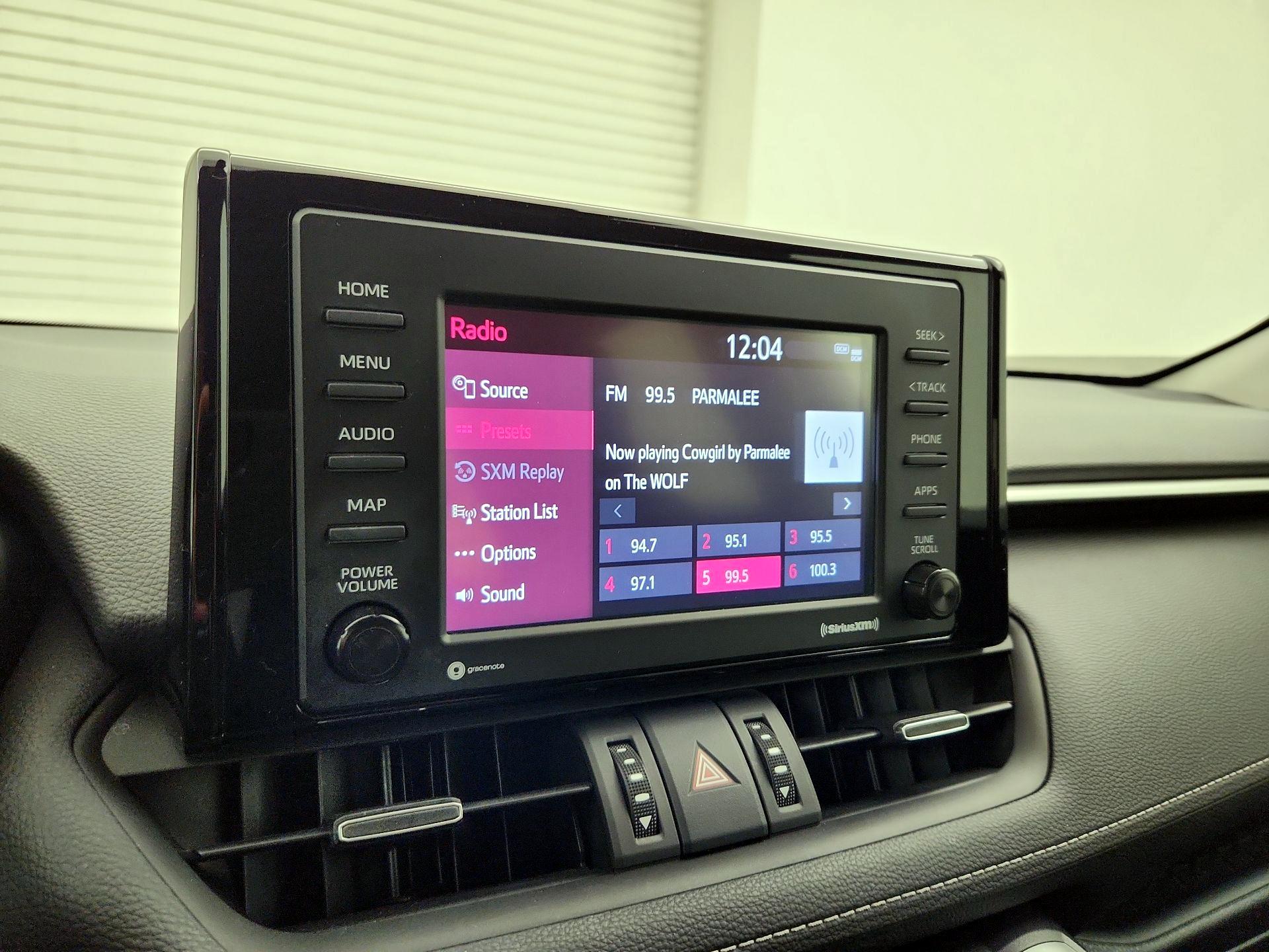 Thumbnail: 2022 Toyota RAV4 - 15