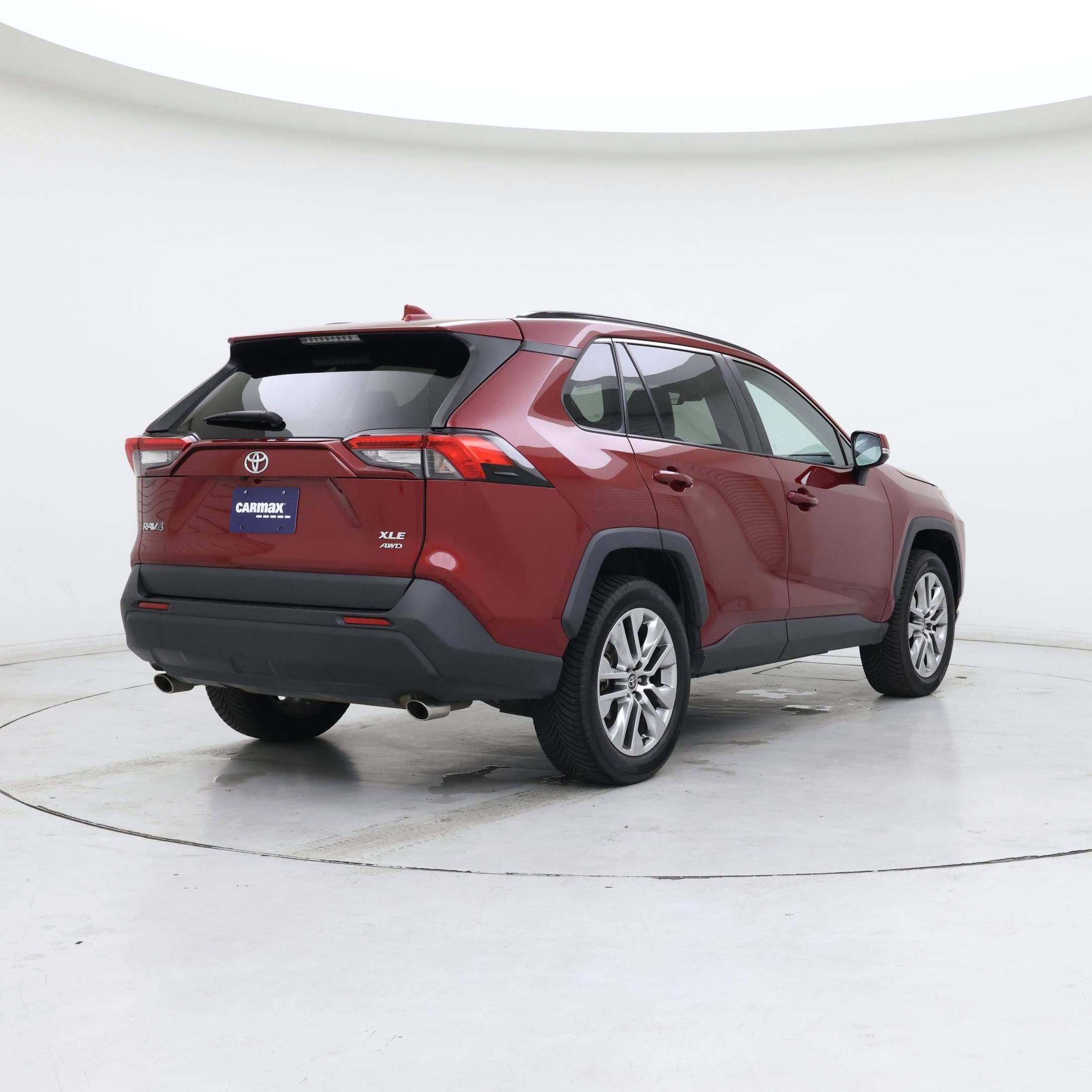 Thumbnail: 2022 Toyota RAV4 - 8