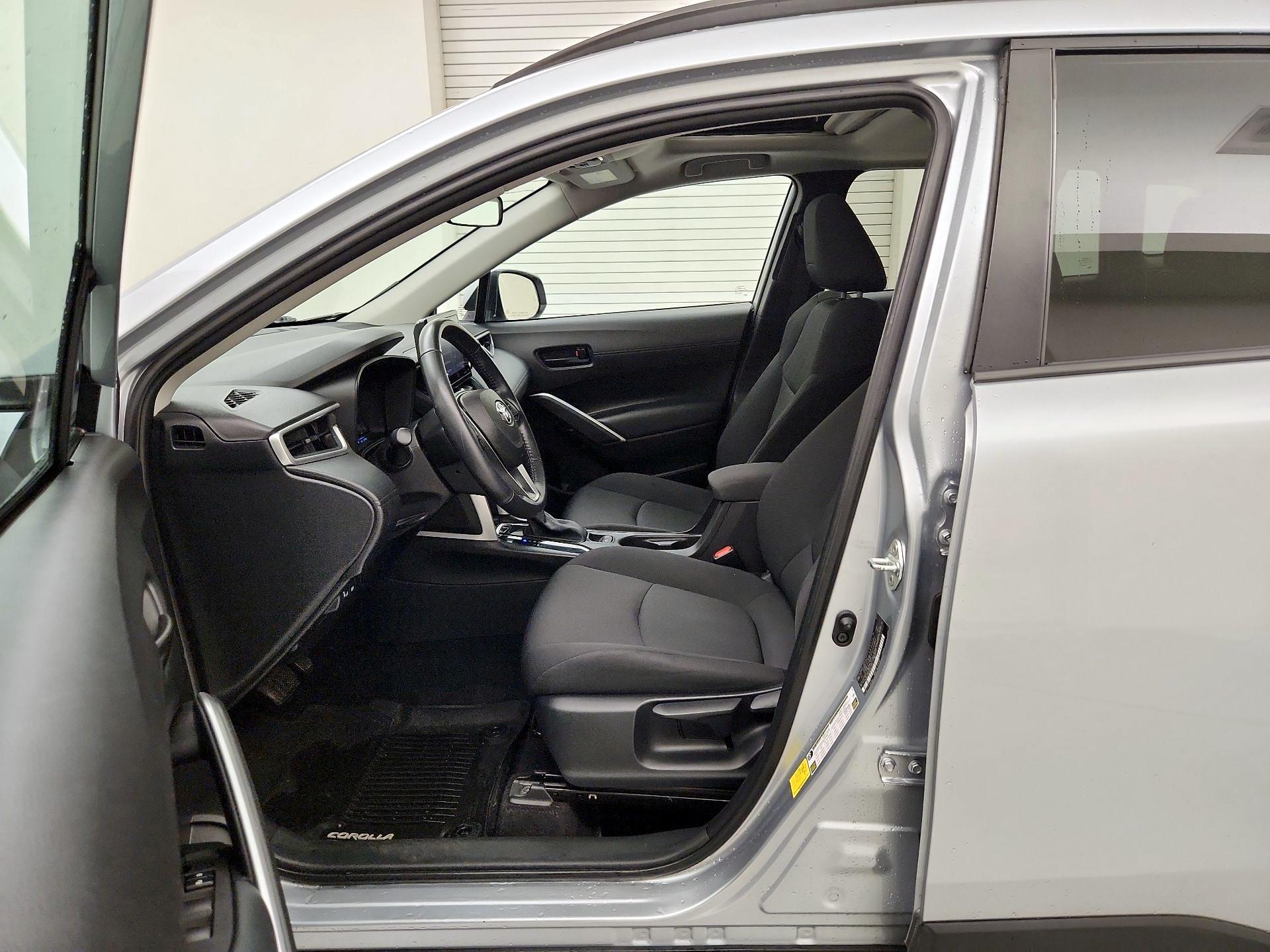 Thumbnail: 2022 Toyota Corolla Cross - 11