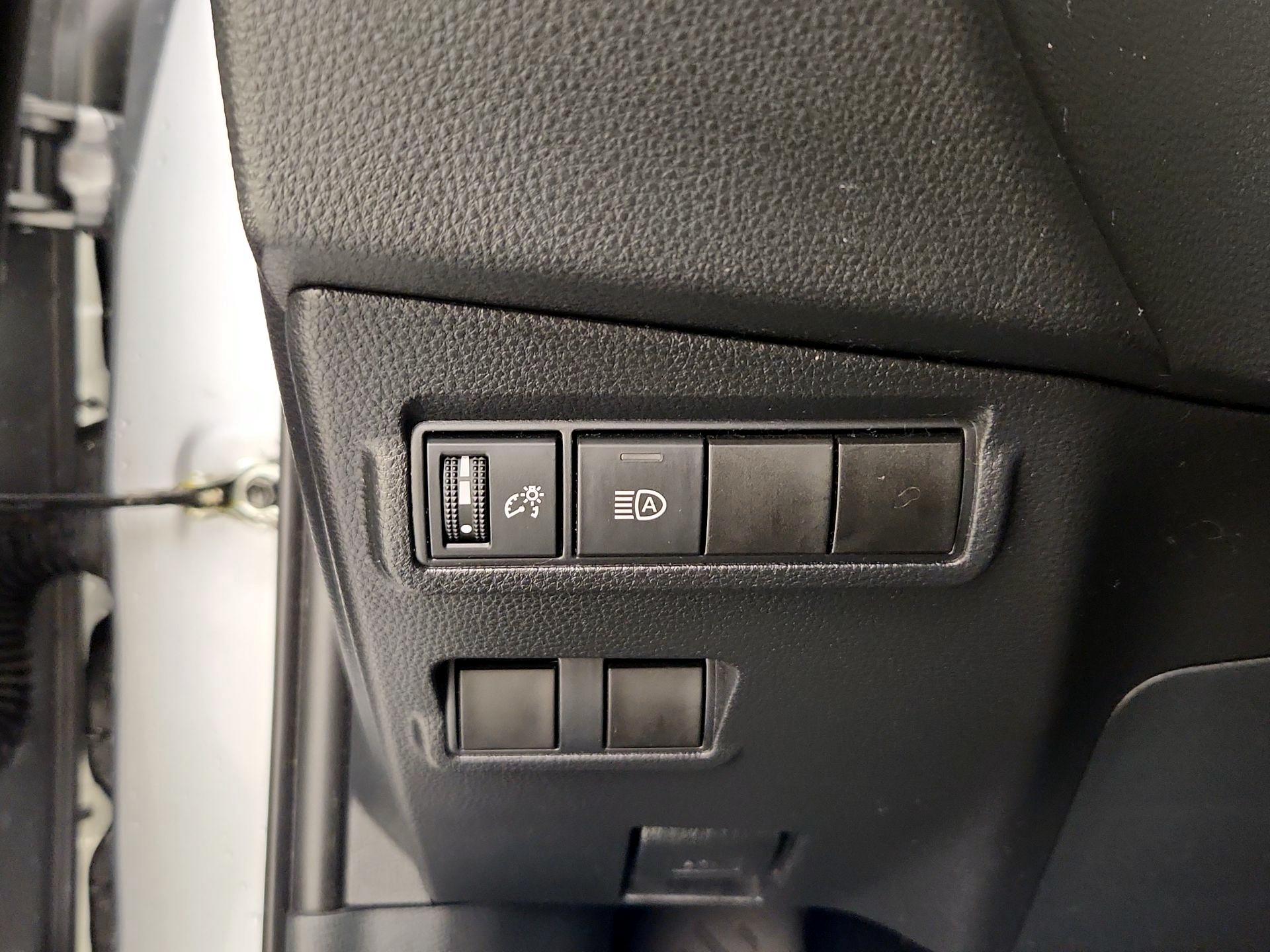 Thumbnail: 2022 Toyota Corolla Cross - 13