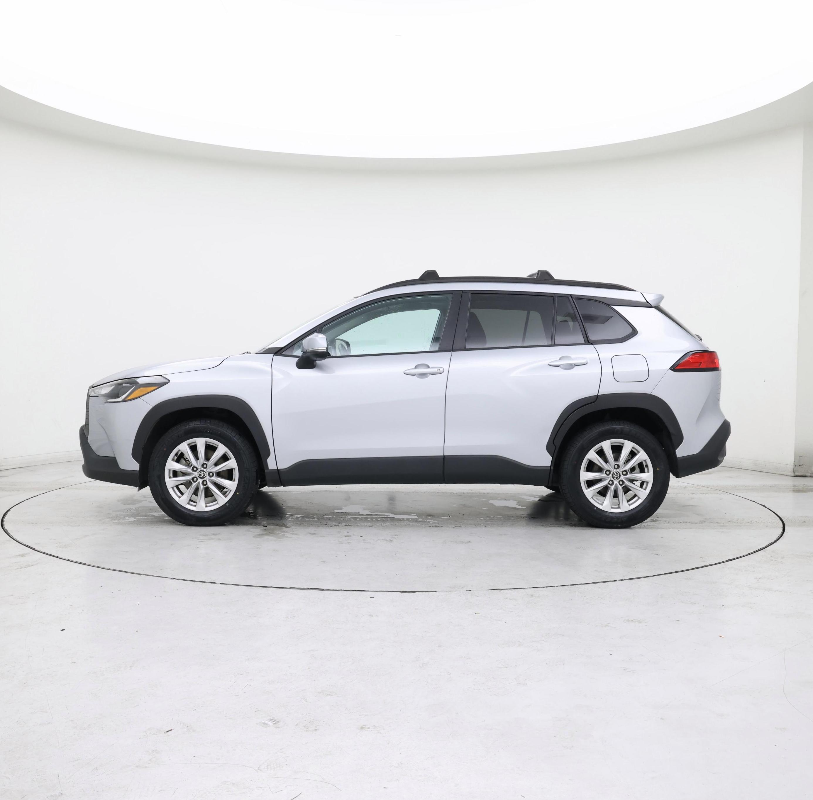 Thumbnail: 2022 Toyota Corolla Cross - 3