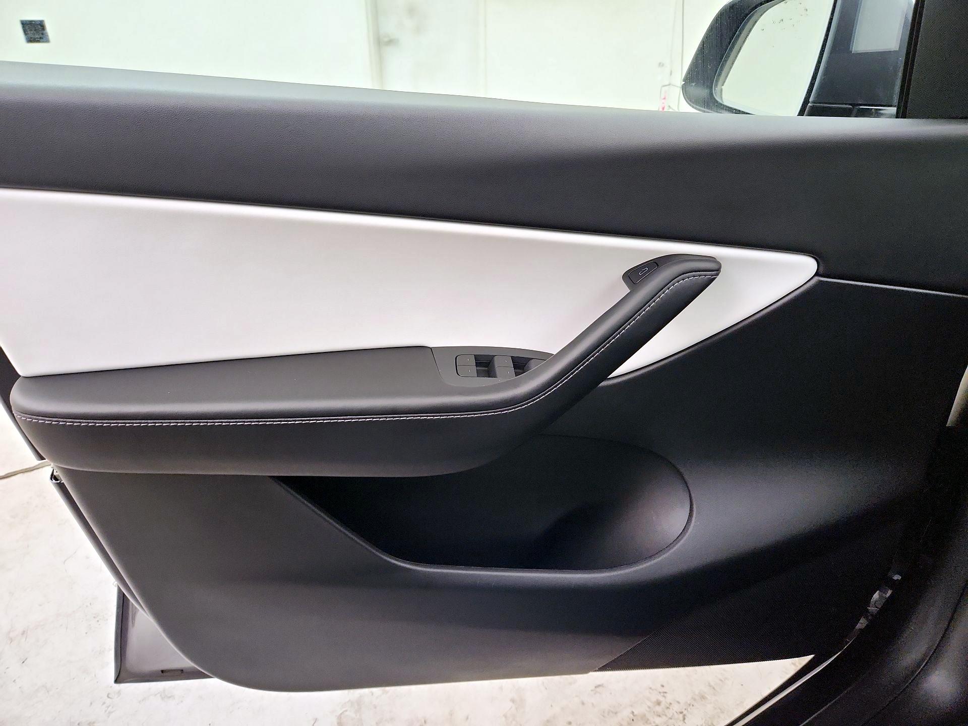 Thumbnail: 2021 Tesla Model Y - 12