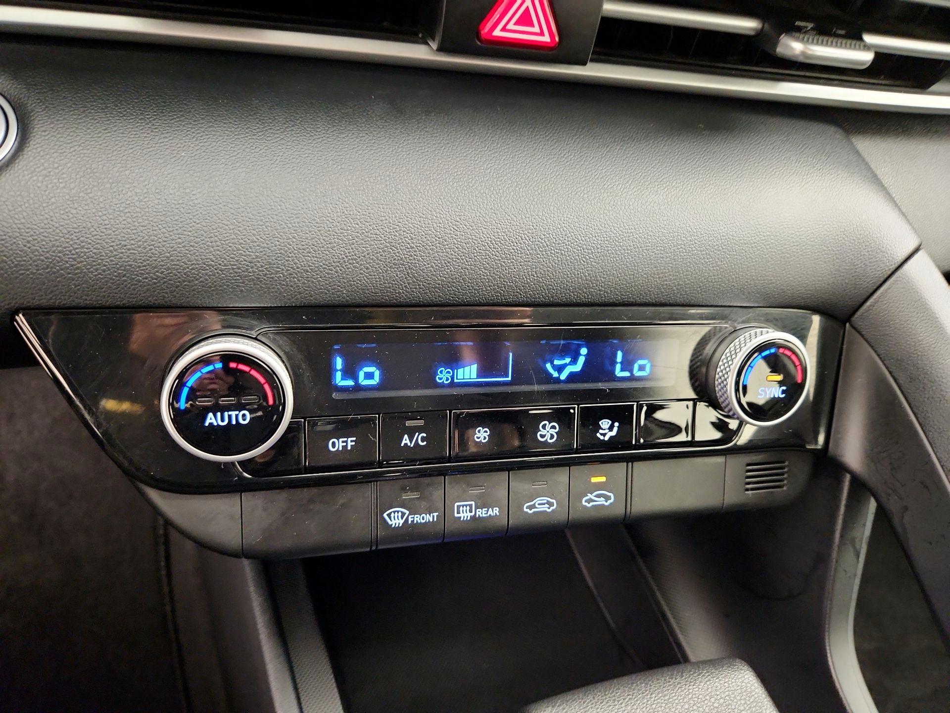 Thumbnail: 2022 Hyundai Elantra - 16