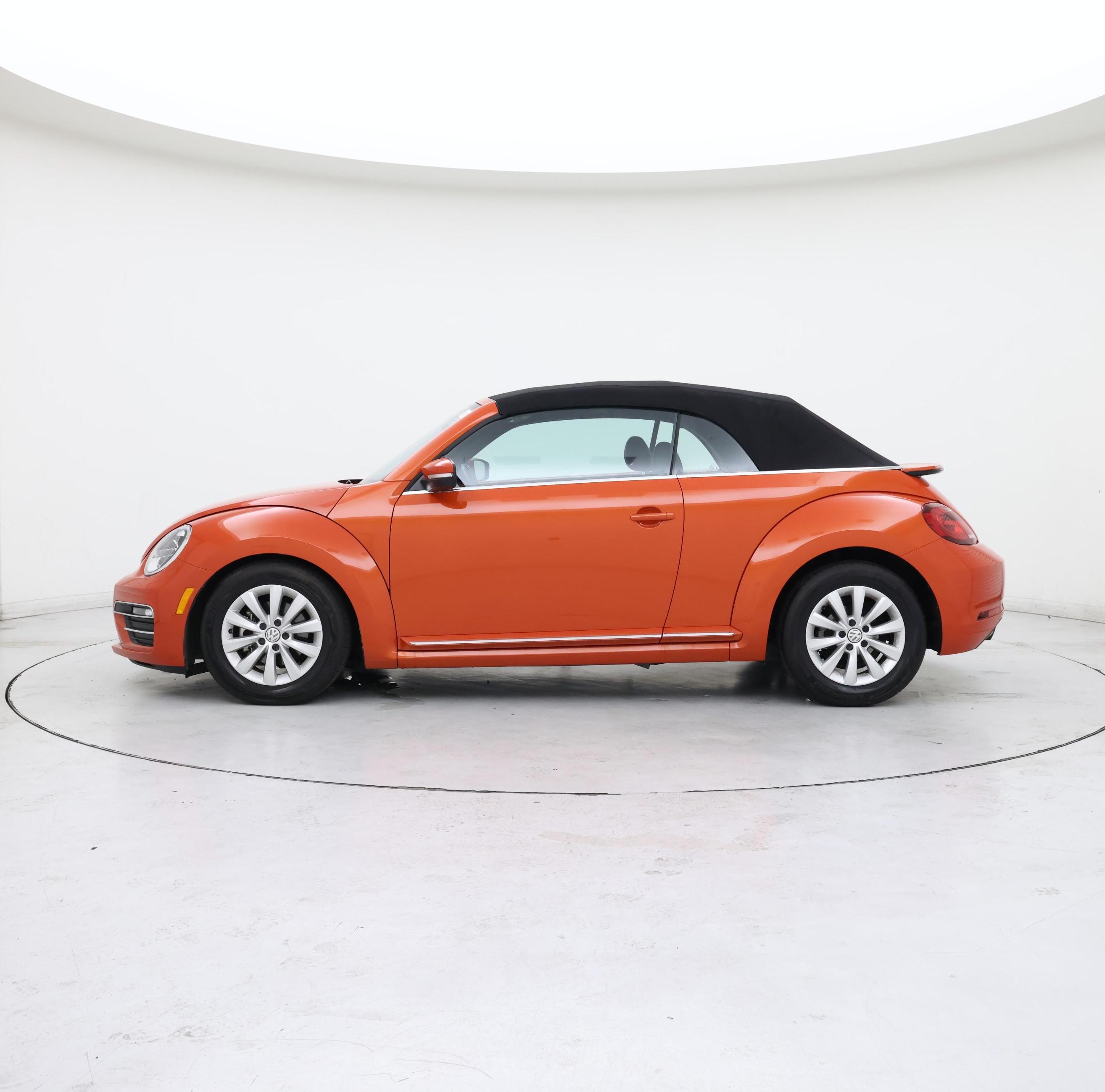 Thumbnail: 2019 Volkswagen Beetle - 3