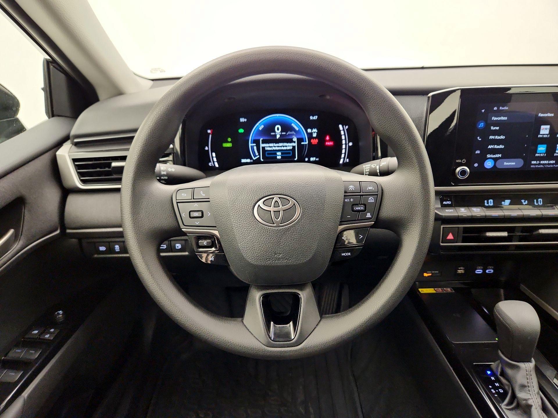 Thumbnail: 2025 Toyota Camry - 10