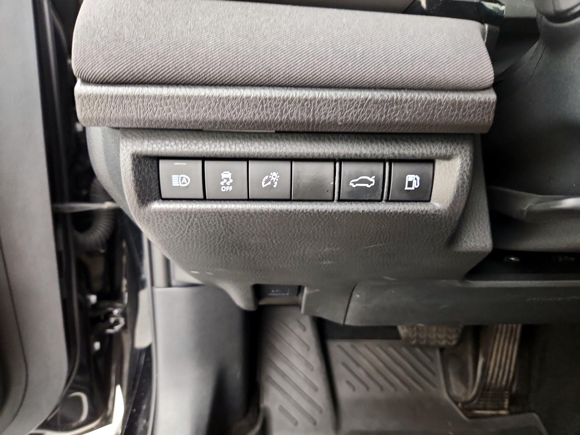 Thumbnail: 2025 Toyota Camry - 13