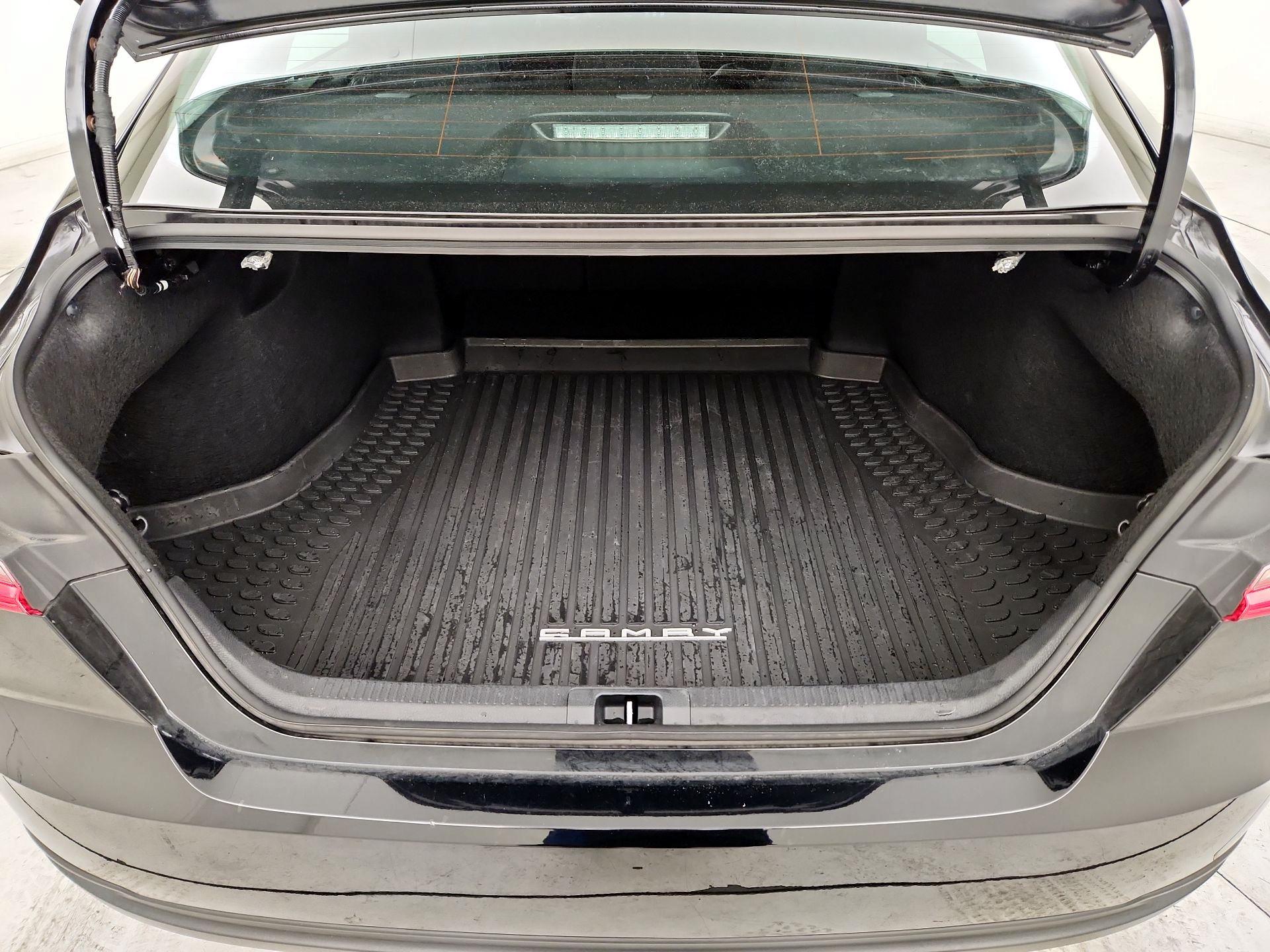 Thumbnail: 2025 Toyota Camry - 20